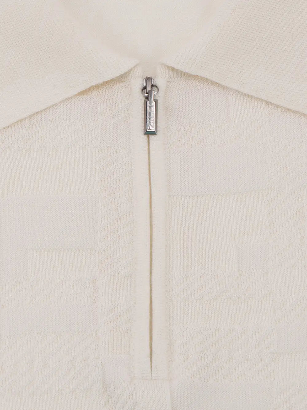 بولو بولو بأكمام طويلة بسحاب