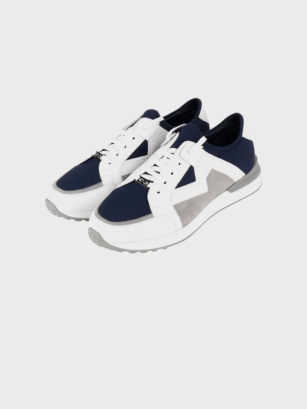 حذاء زيلي الرياضي من جلد العجل الأبيض من زيلي مع بطانة من جلد النابا الناعم