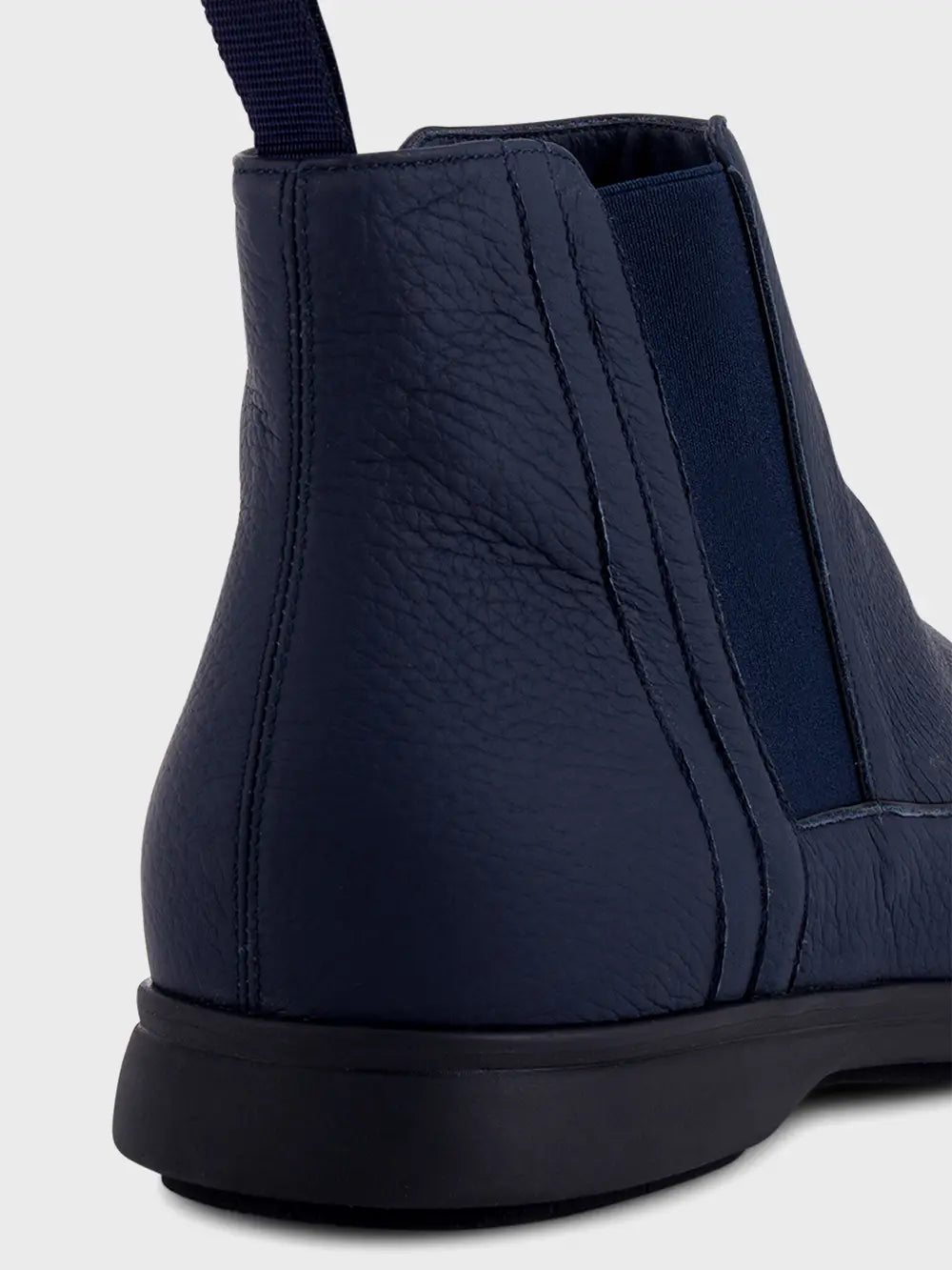 حذاء كاحل من جلد العجل