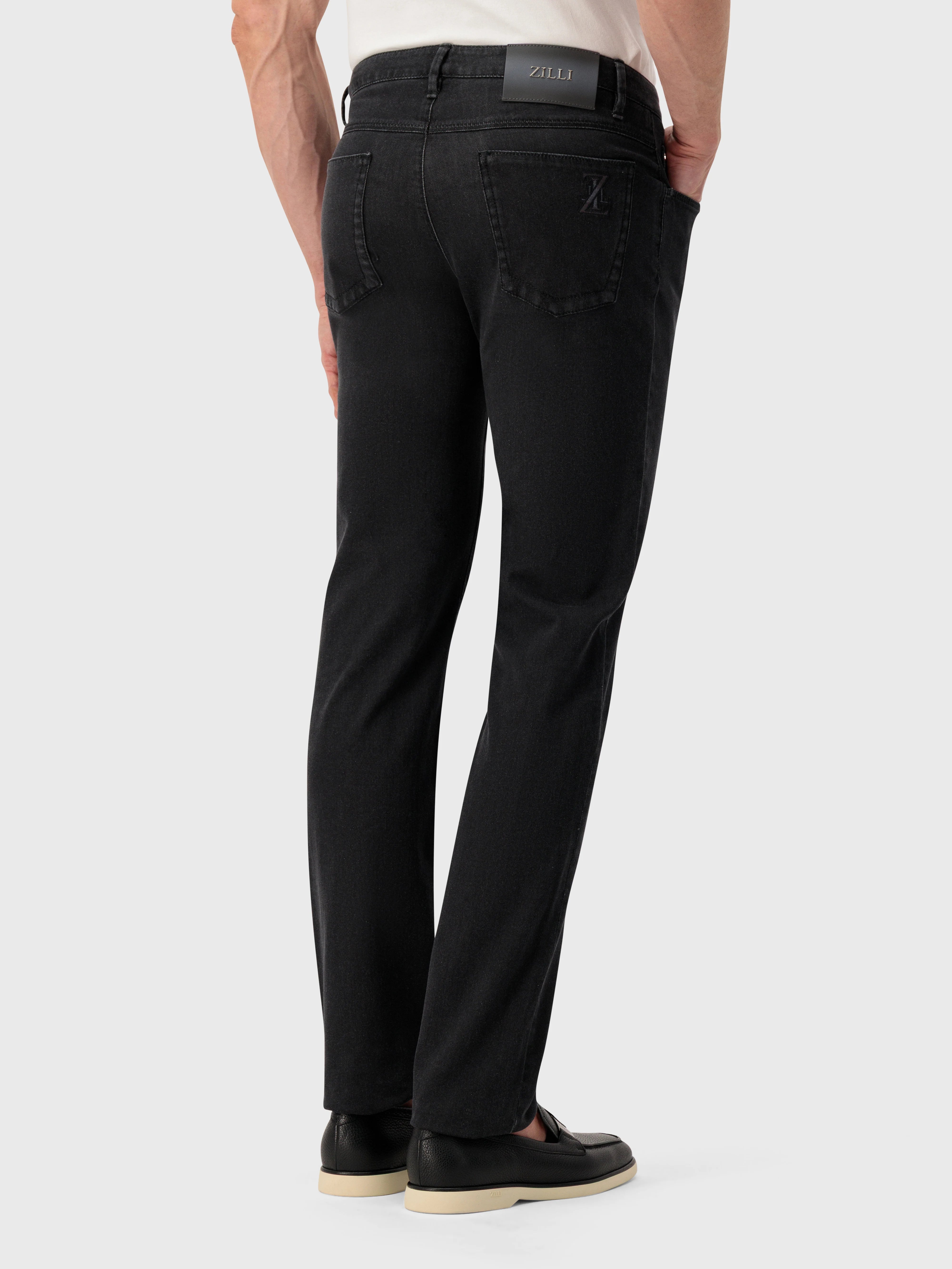 بنطلون بقصة ضيقة - أسود