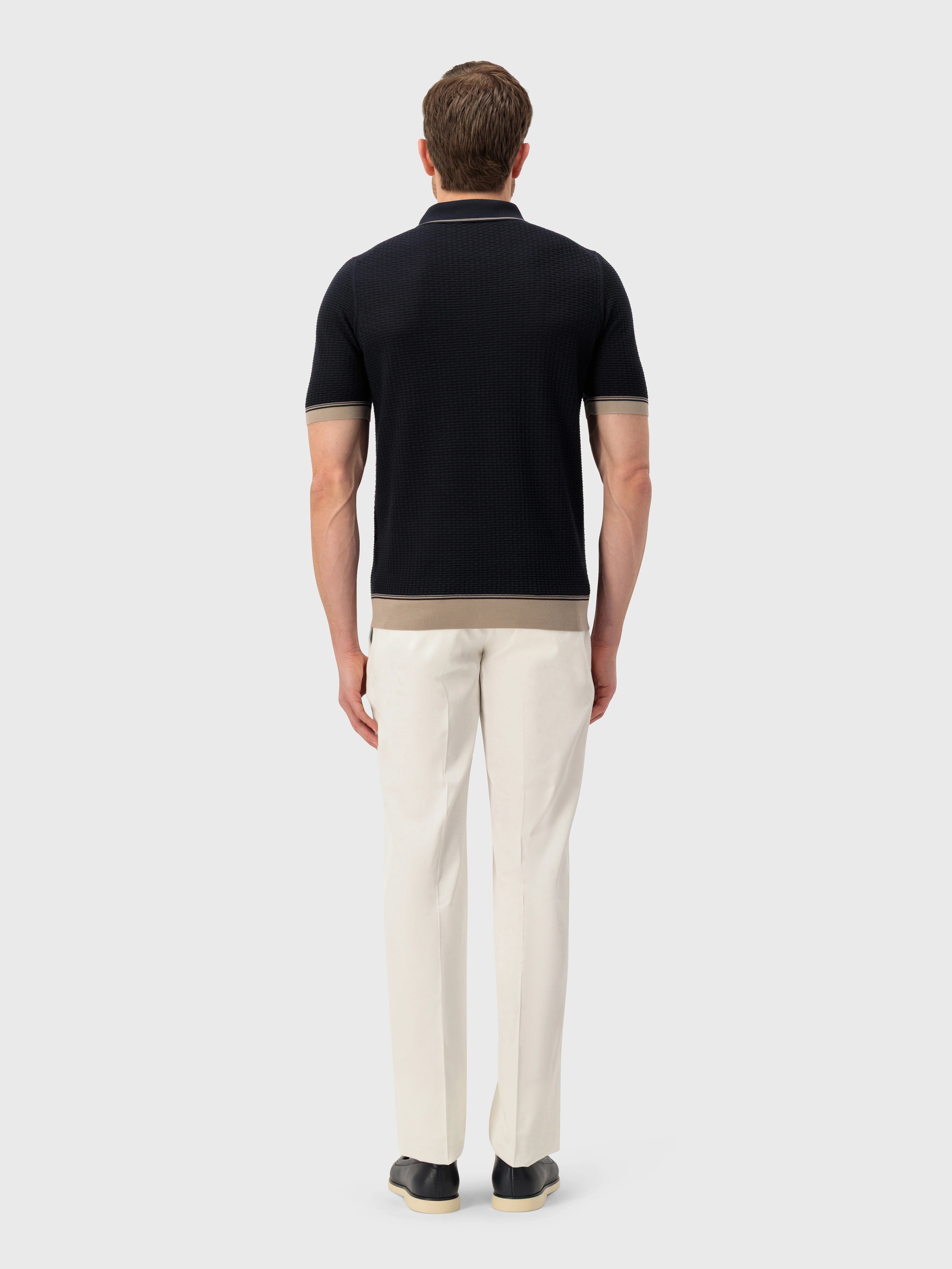 قميص بولو محبوك بنقوش هندسية حريرية - أزرق كحلي