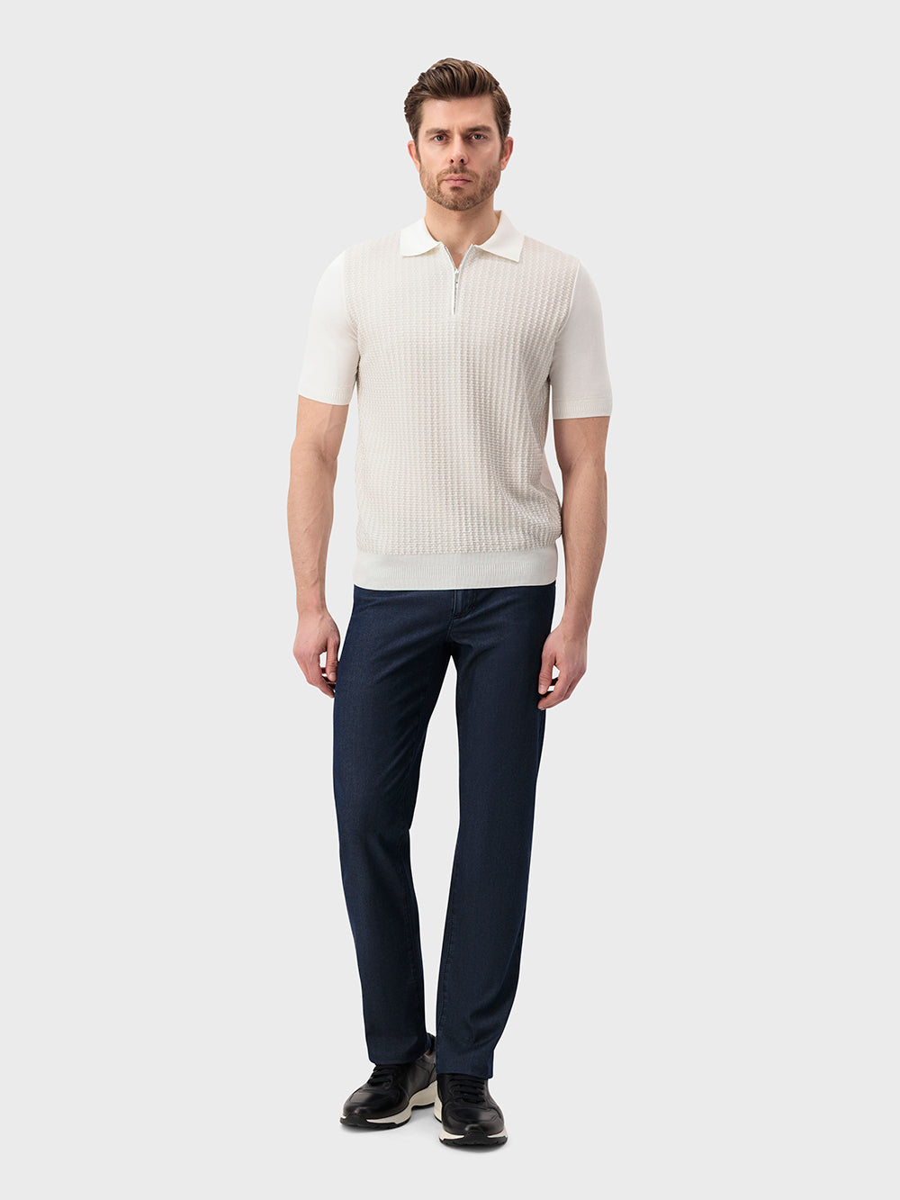 بولو بولو "مستطيل" من الحرير والقطن المحبوك بتفاصيل التمساح - أبيض طبيعي