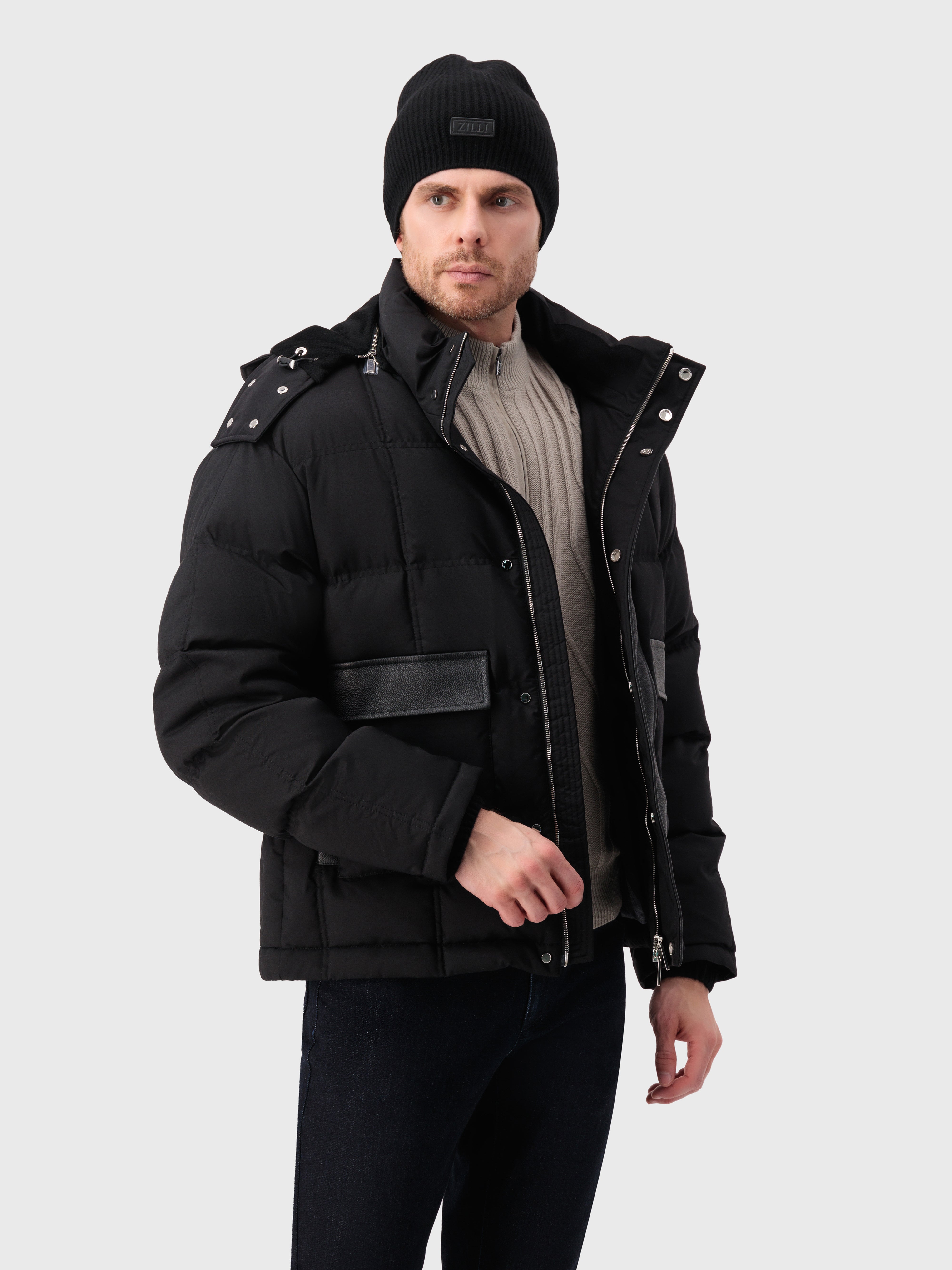 قبعة صغيرة من الصوف والكشمير أسود