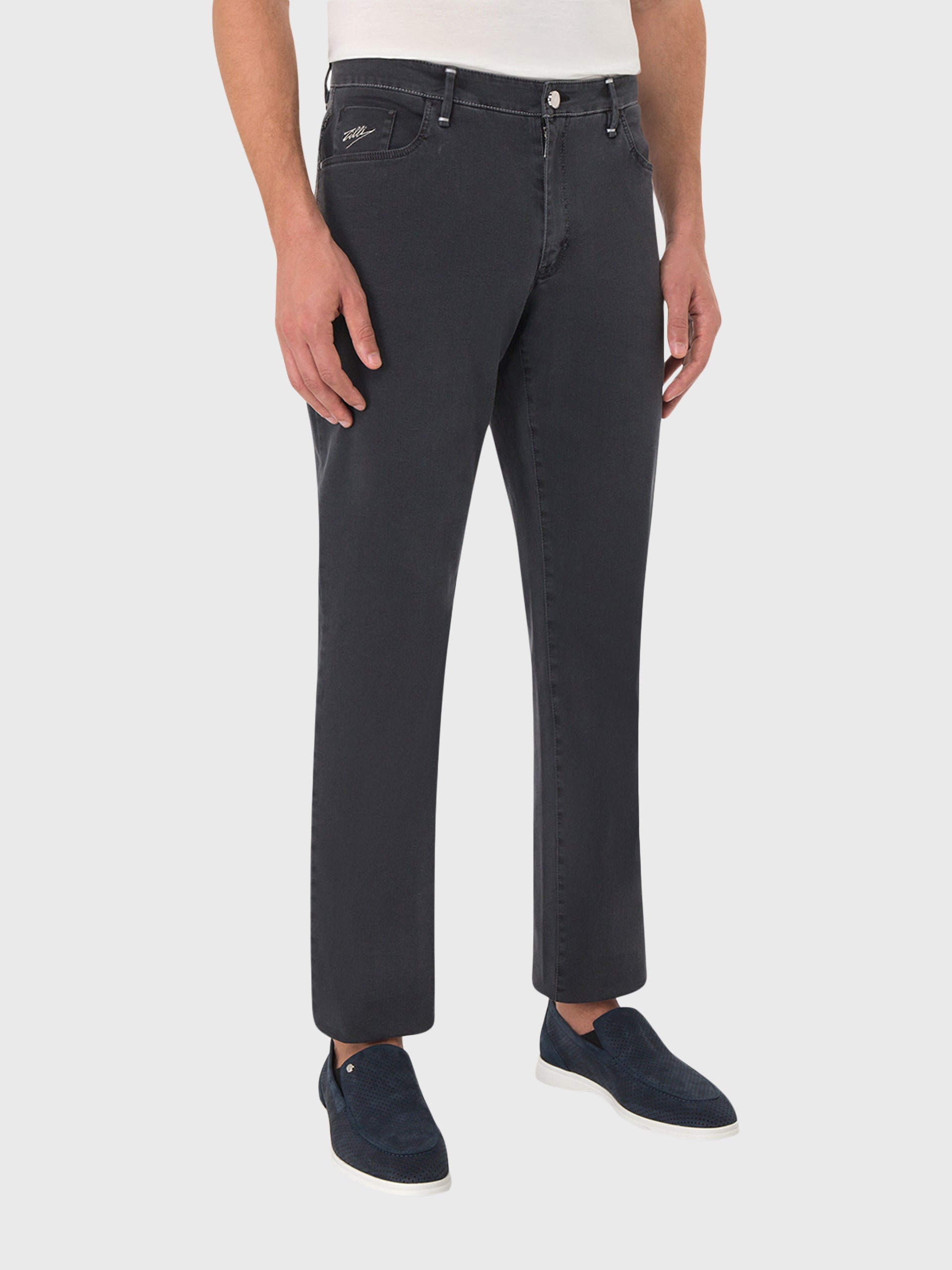 جينز جينز جينز إيطالي