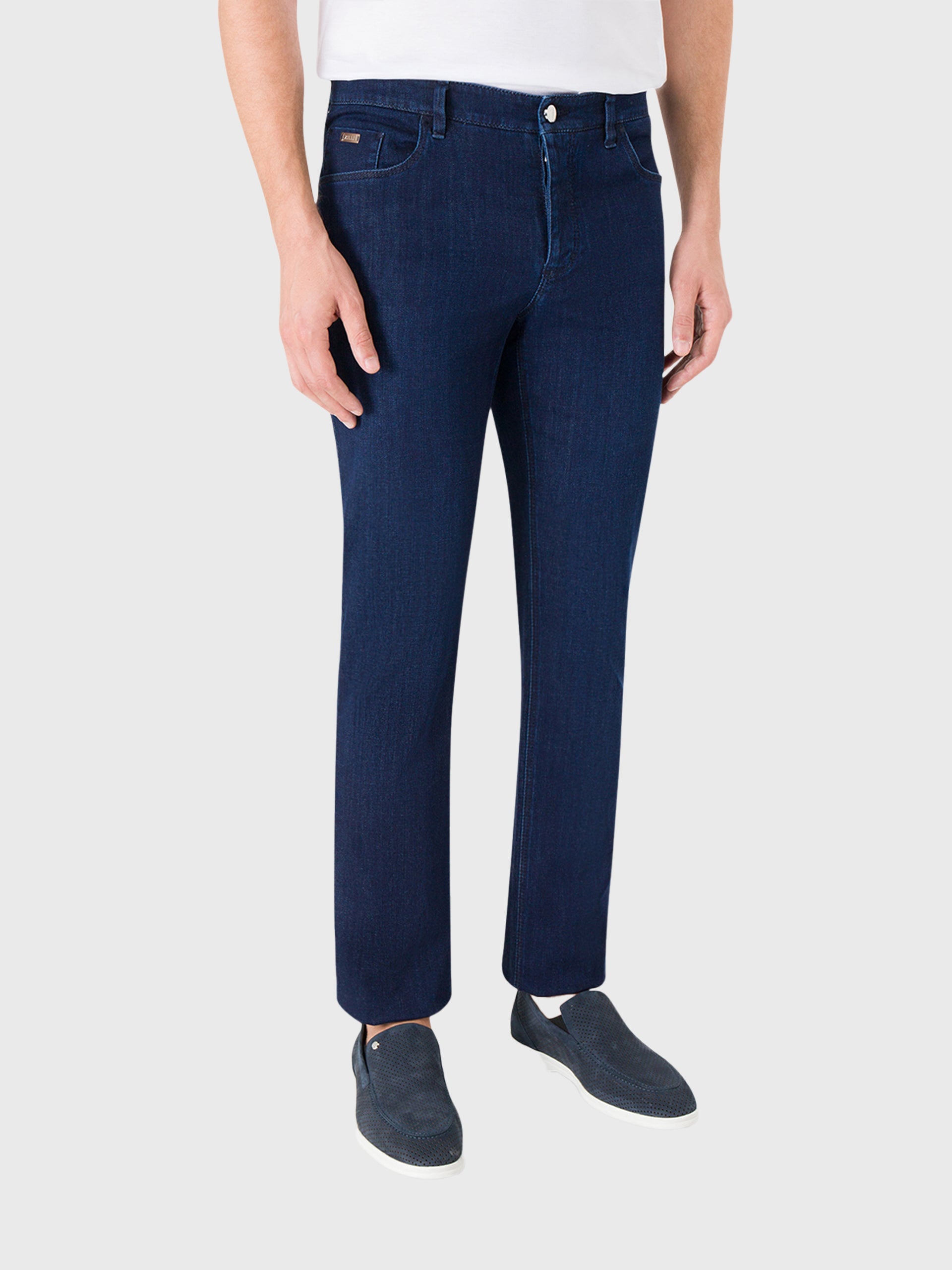 جينز جينز بنقشة الأسد الضيق