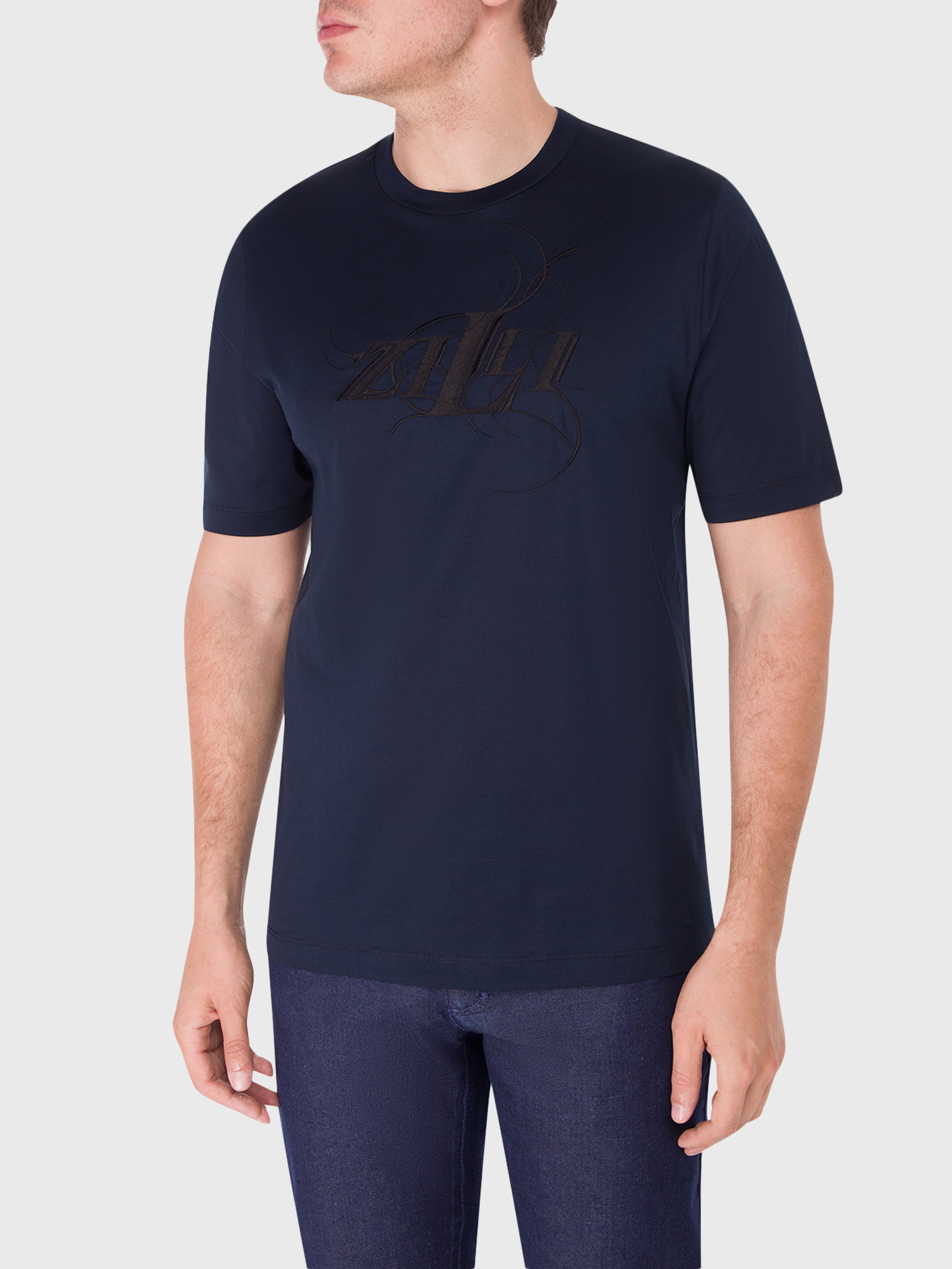 تي شيرت بحروف زيللي منمقة