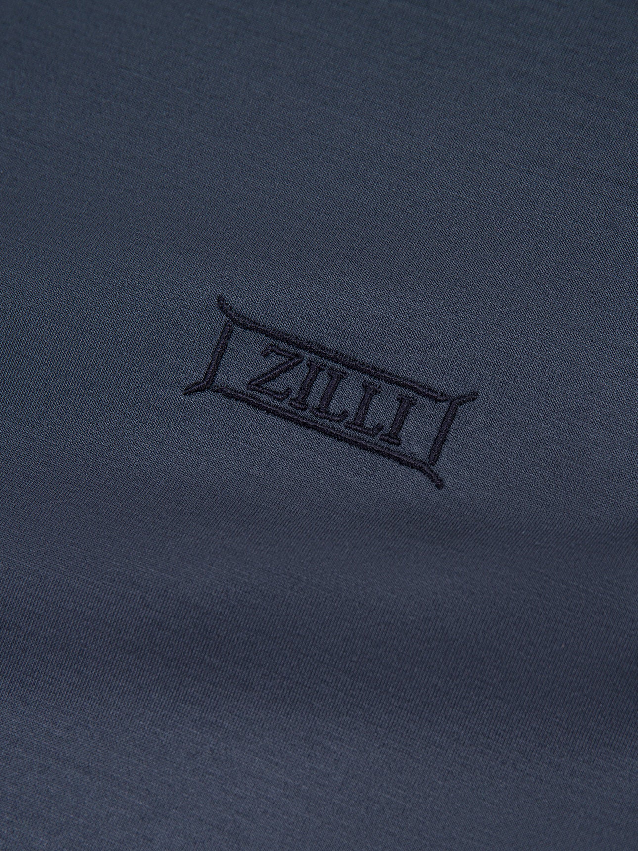 قميص قطن بياقة دائرية برقبة قطنية بإطار زيلي صغير