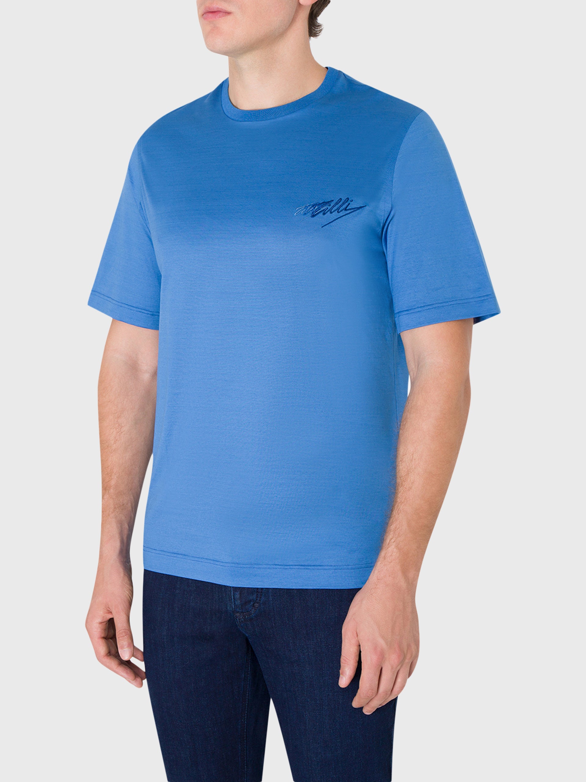 تي شيرت قطن بلمسة نهائية ساتانية