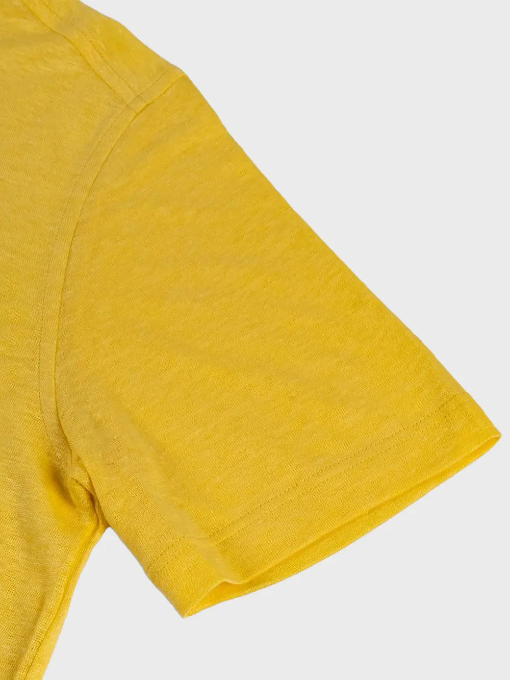 Zilli Short Sleeve Linen Polo Shirt with Classic Button Design