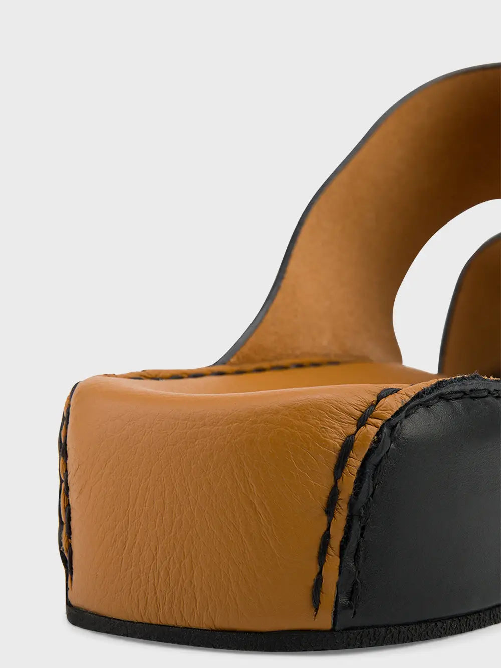 Zilli Arabic Style Calfskin Sandals with Retro Plaque