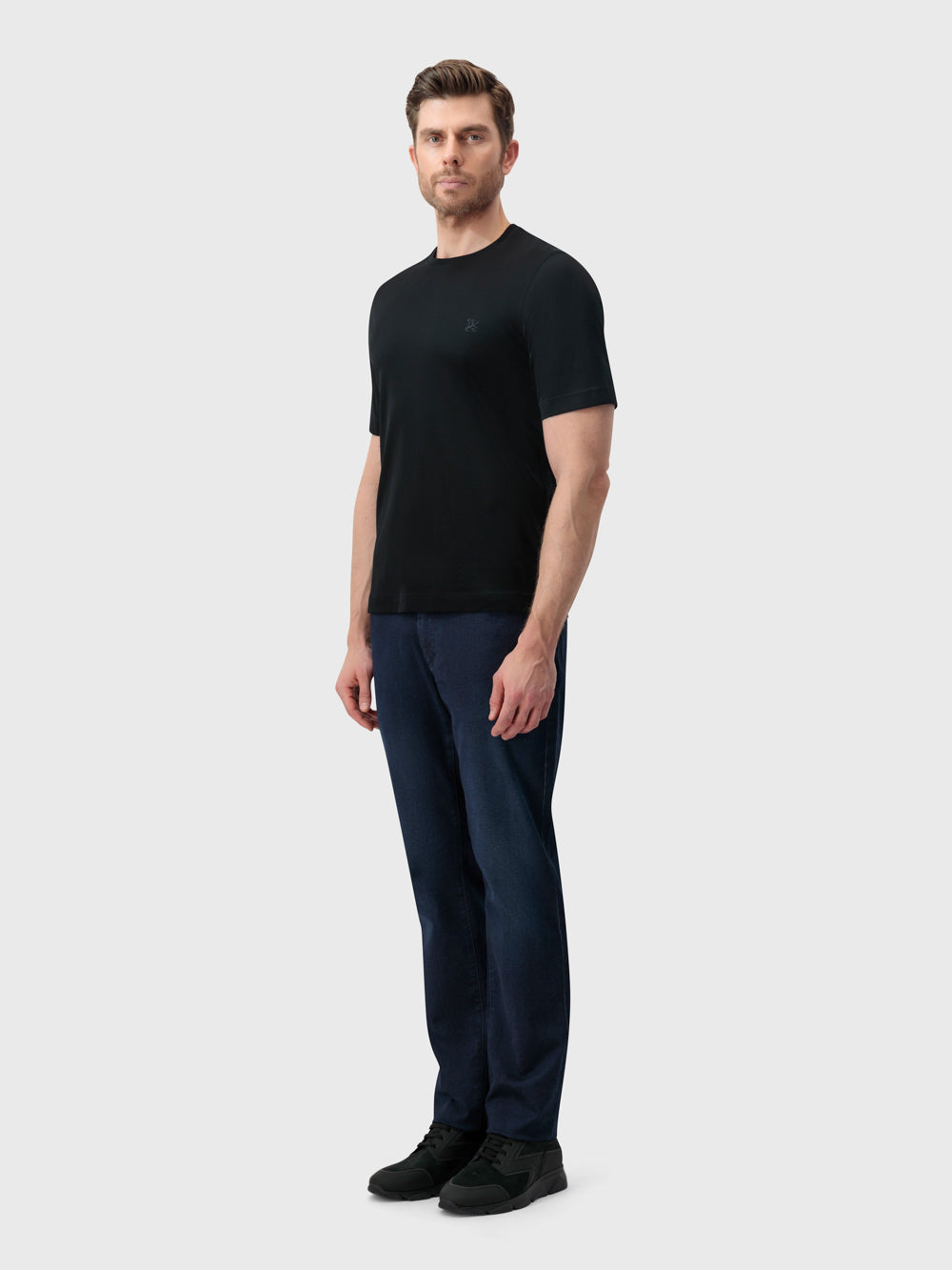 Lion Embroidered Chest T-Shirt - Black