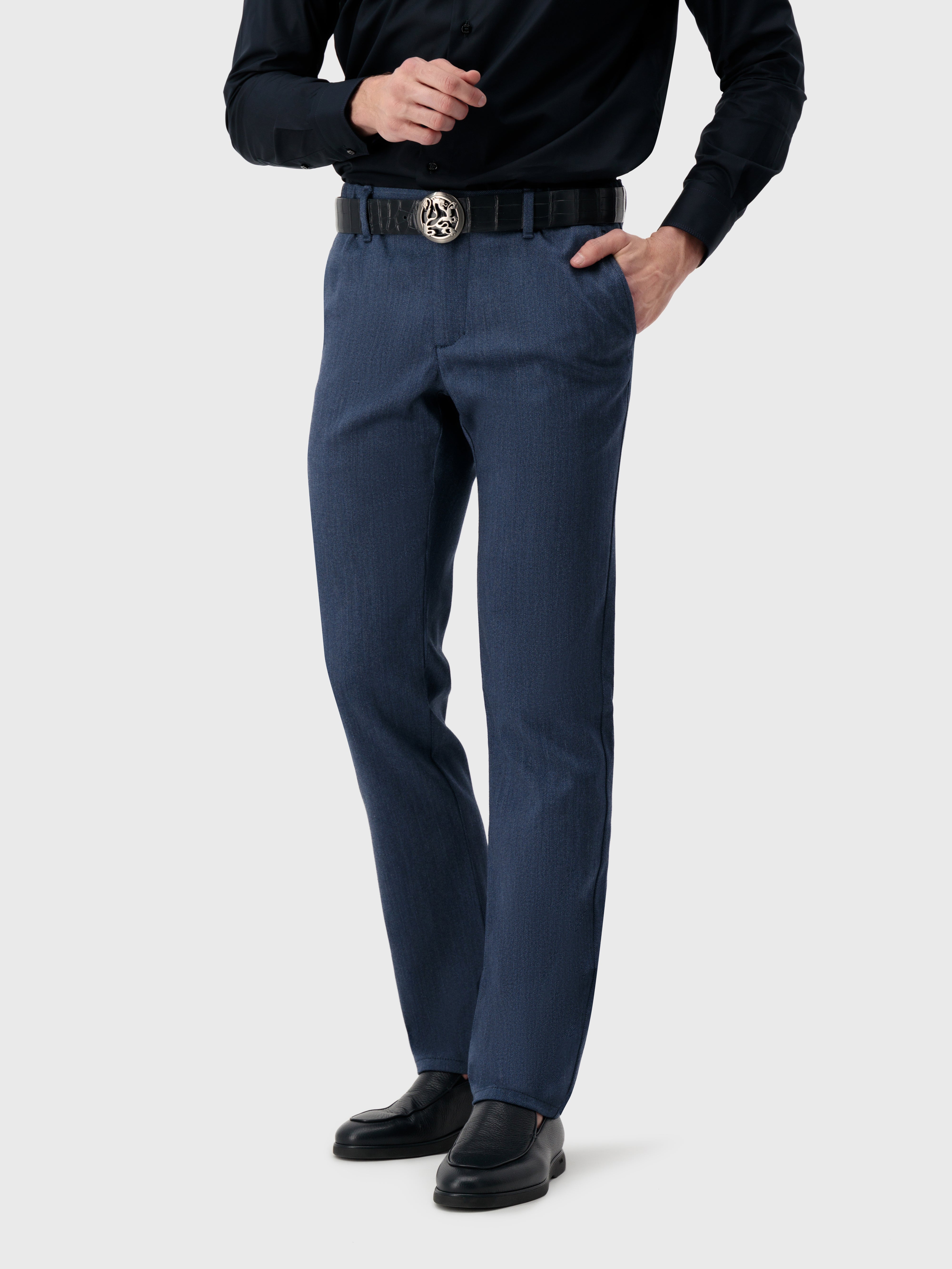 Брюки в обтяжку Синие джинсы