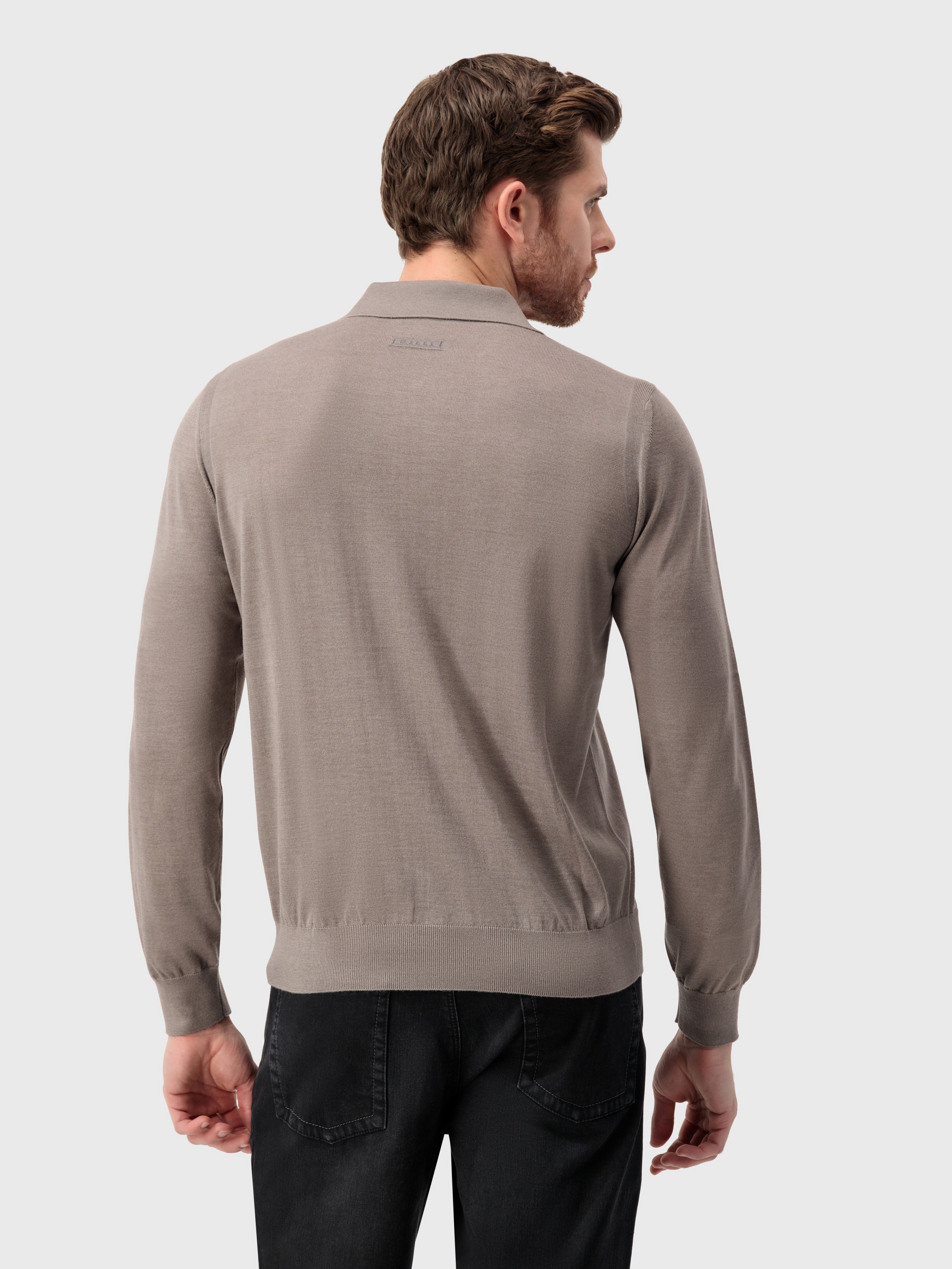 Трикотажный свитер тауп