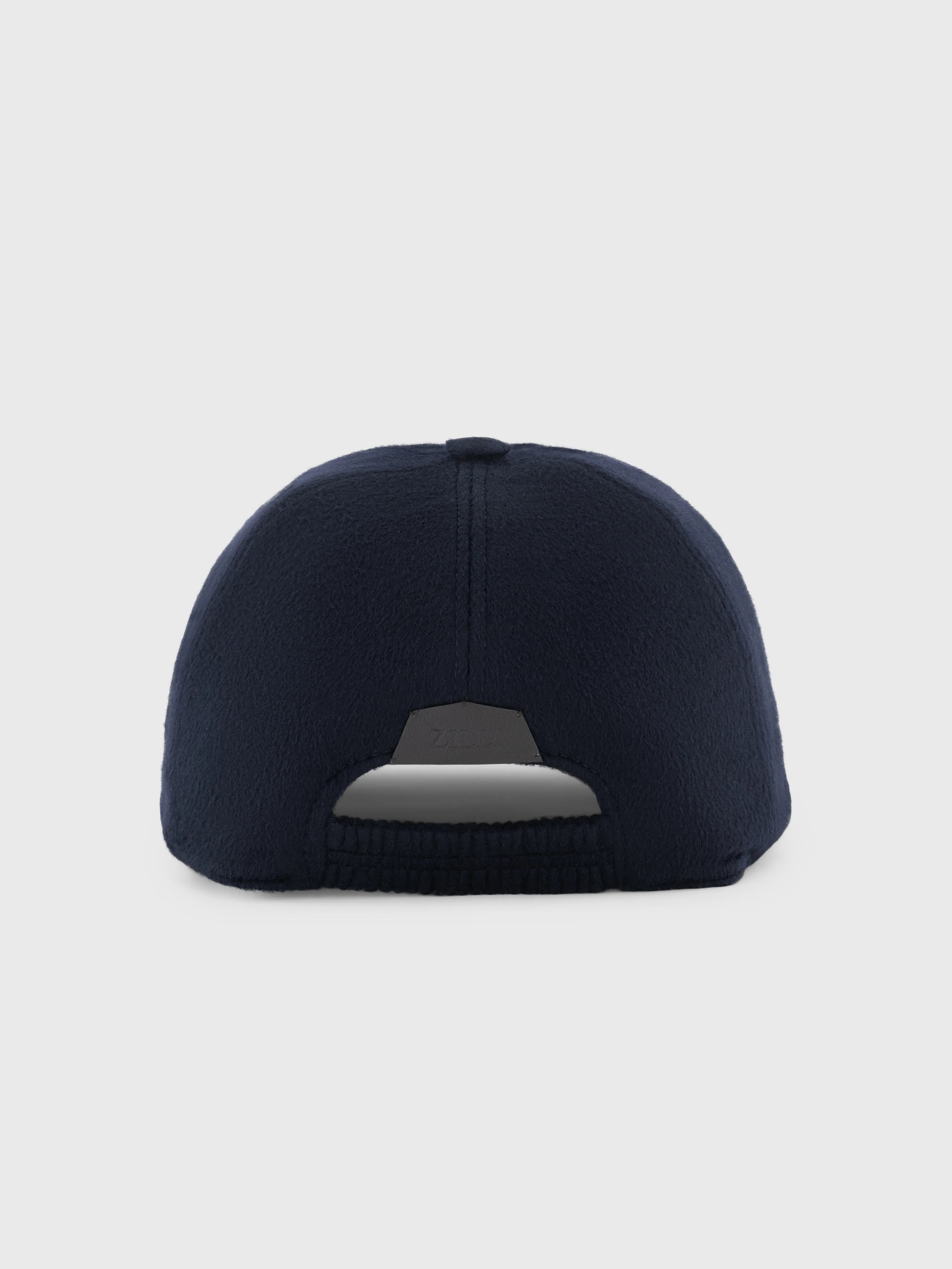 Шапка с вышивкой ZILLI - Темно-морской