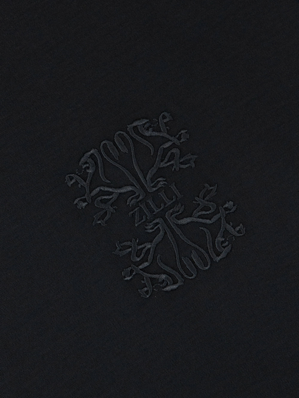 تي شيرت برقبة مستديرة مزين بطبعة ZILLI - أسود