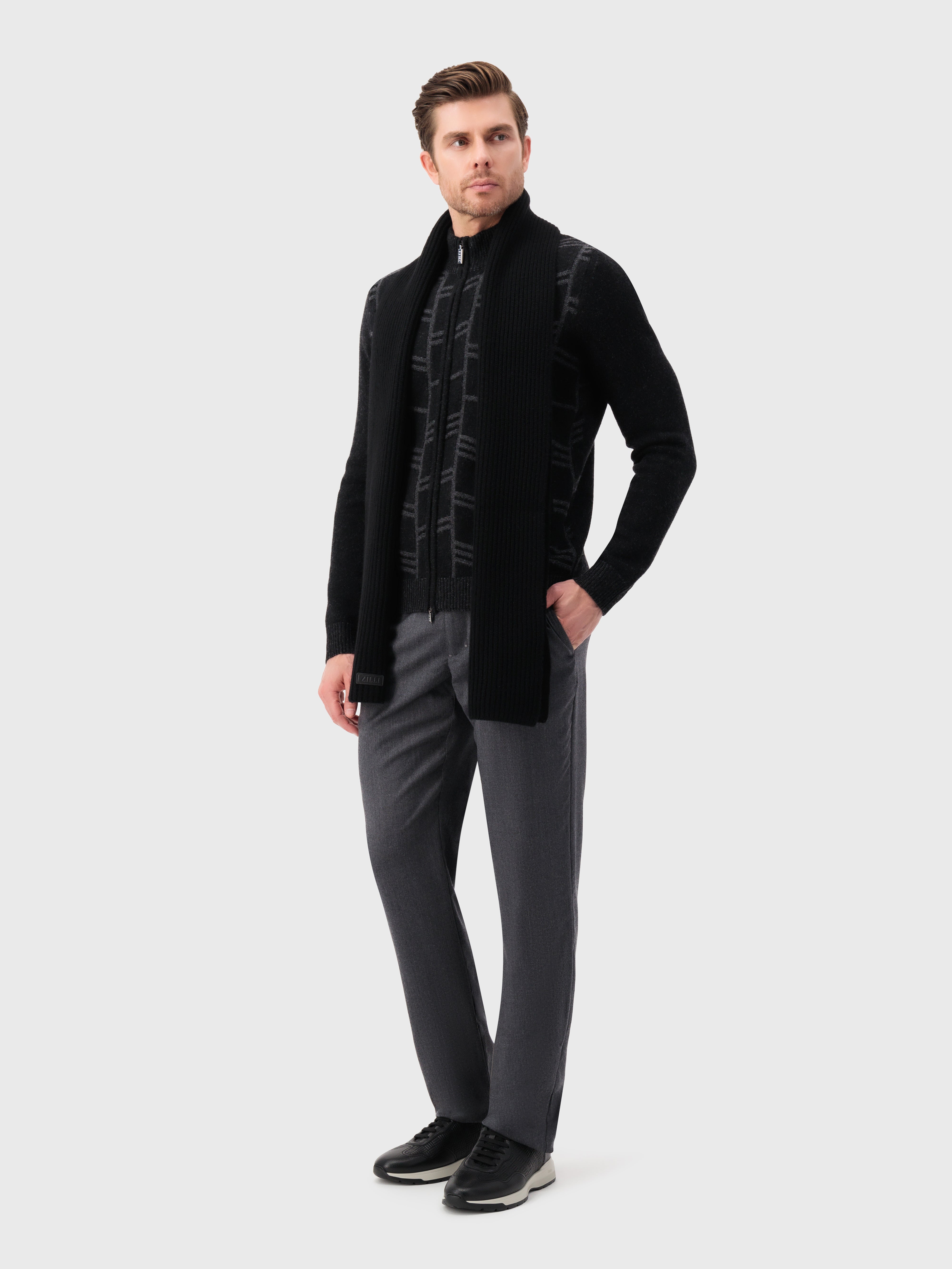 Geometric Pattern Knit Sweater in Cashmere and Wool Black