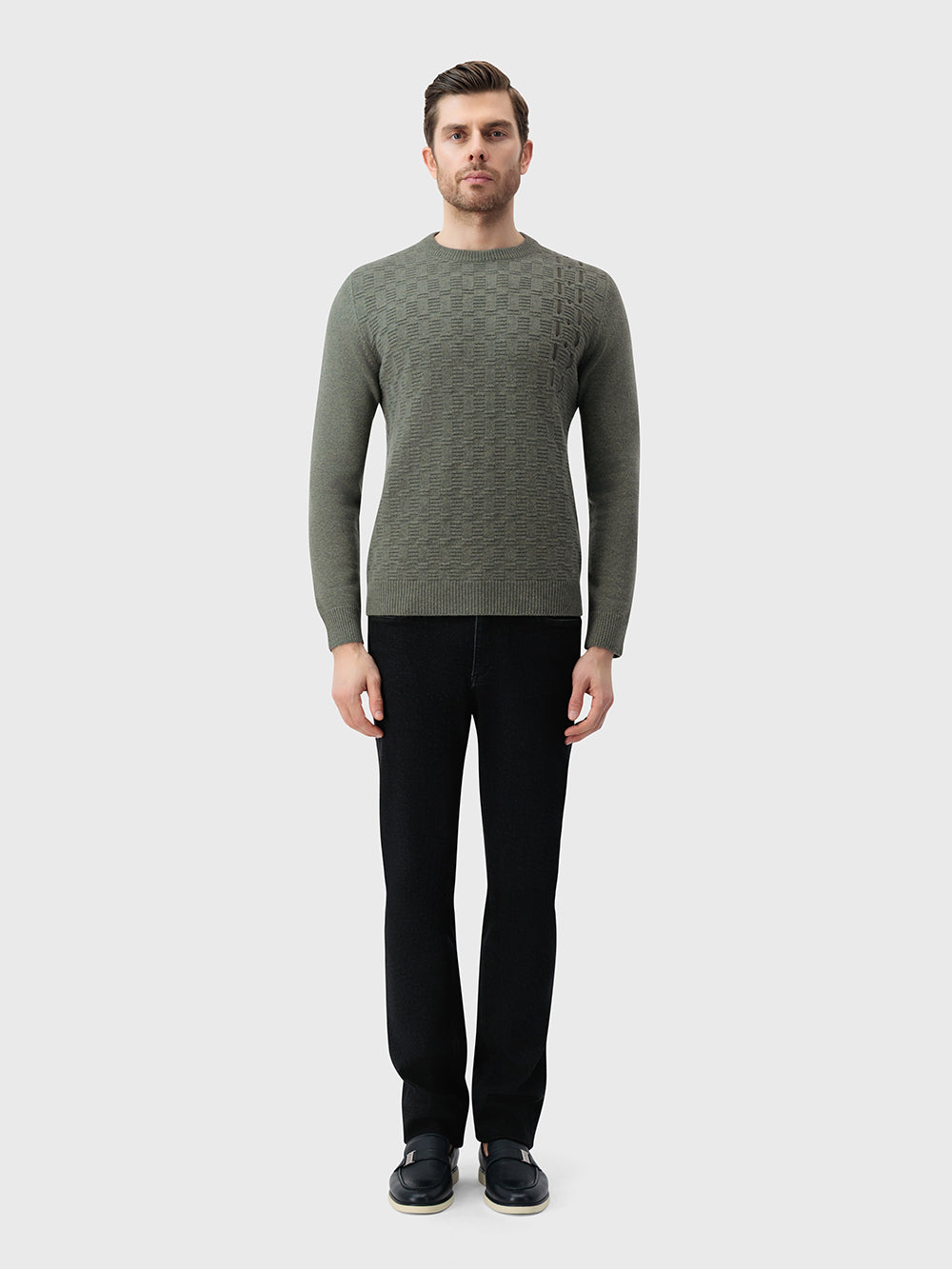 100% Lambswool Pullover with Leather Detail - Winter Eucaliptum