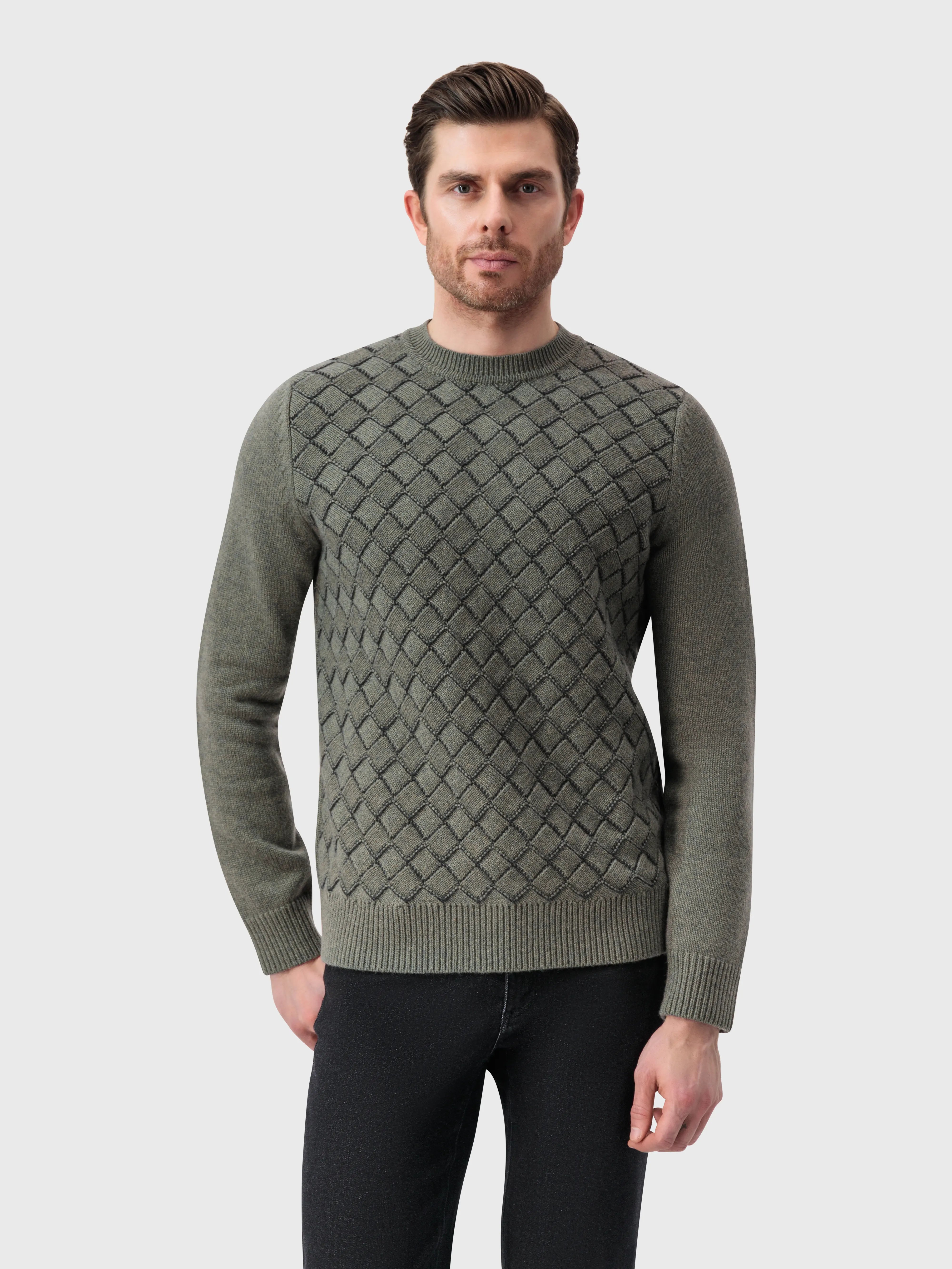 Пуловер с бриллиантами - зимний эвкалипт