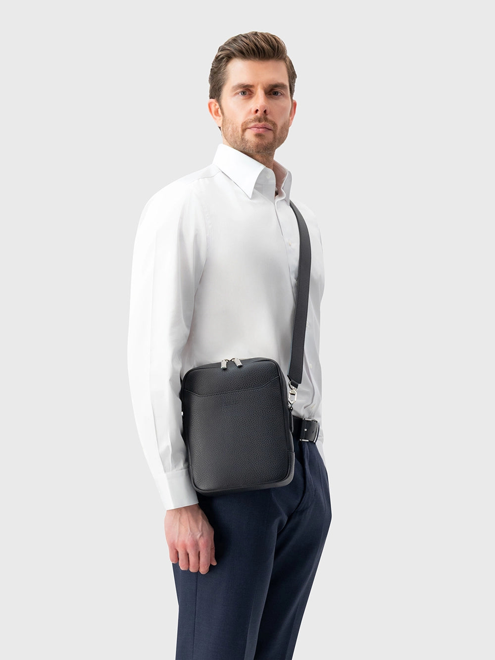 Leather goods Bag 100%Calfskin