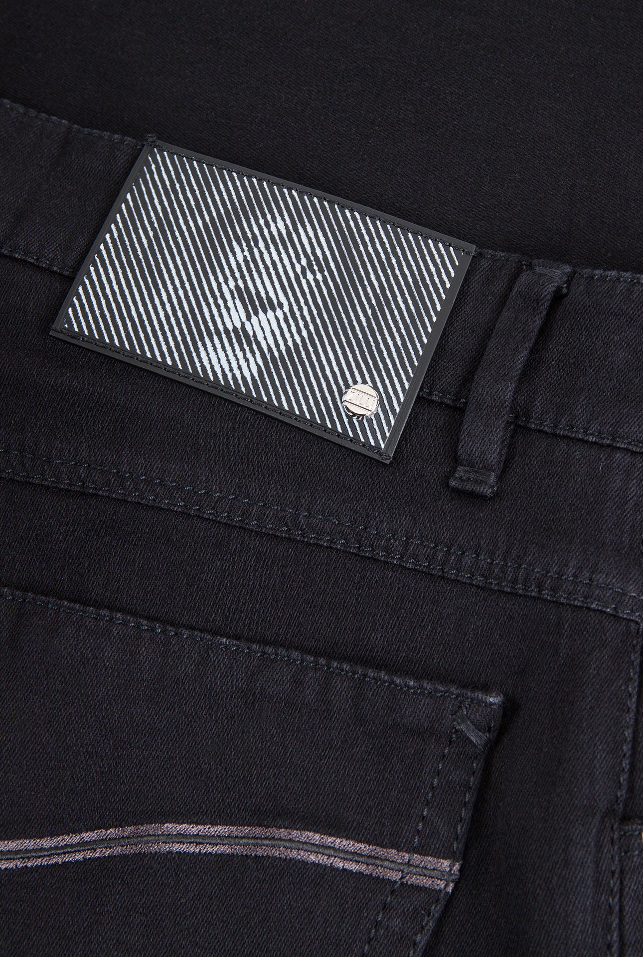 Джинсы Regular Fit с нашивкой в виде льва