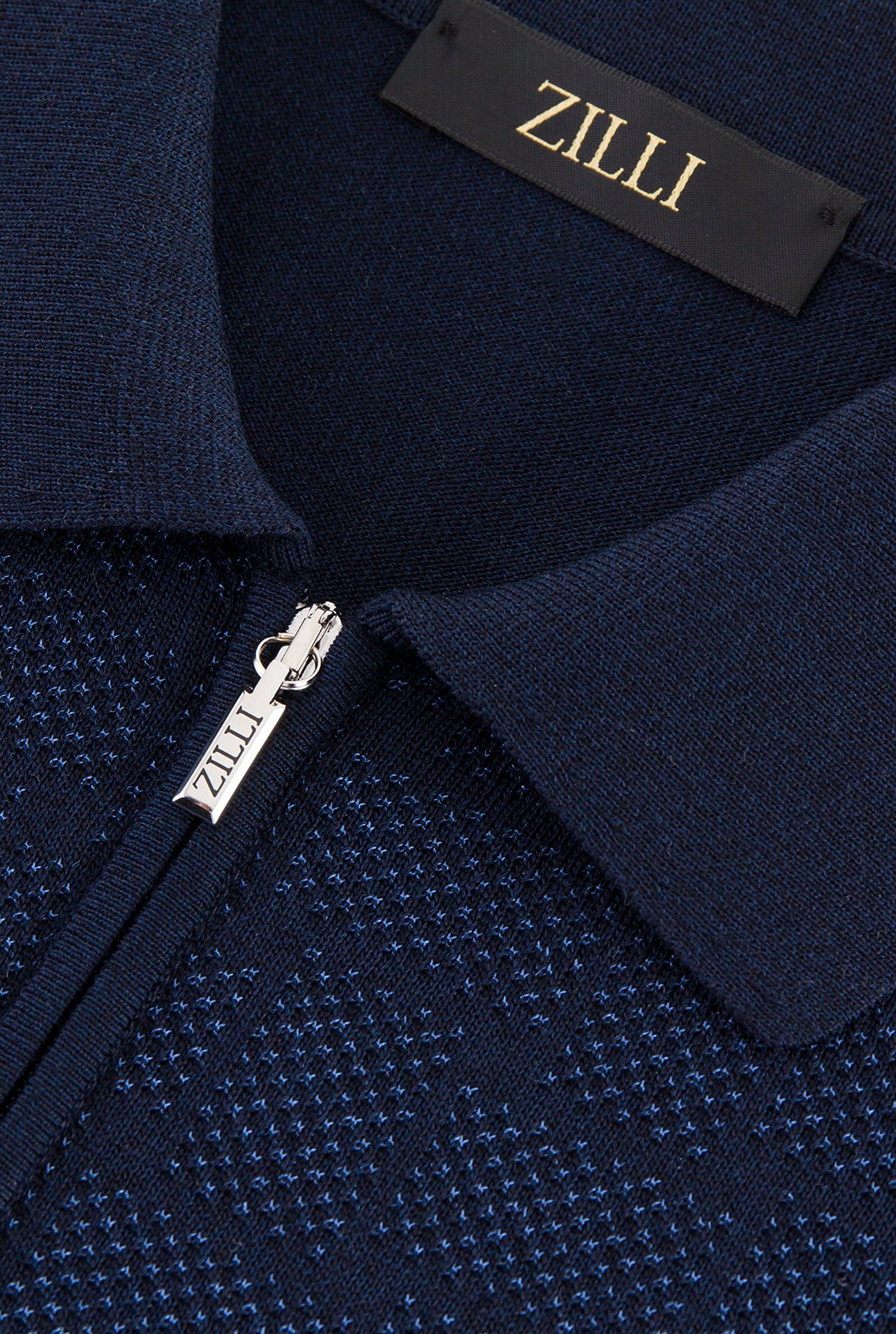 Короткое поло на молнии с узором "Пересечение