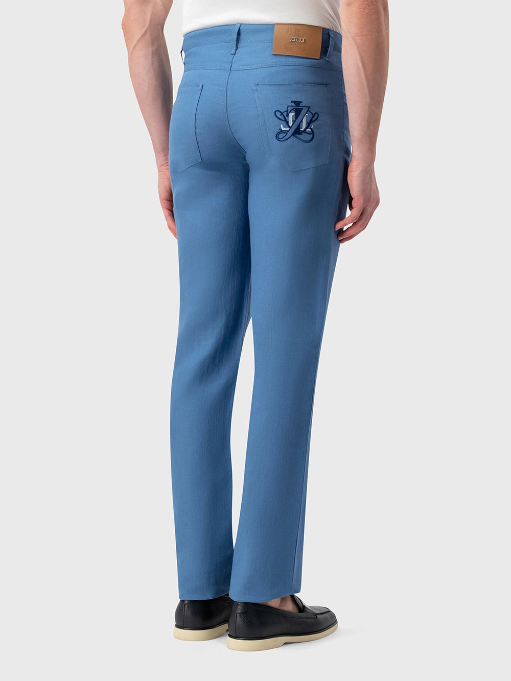 Узкие льняные брюки — цвет «Smoke Avio»