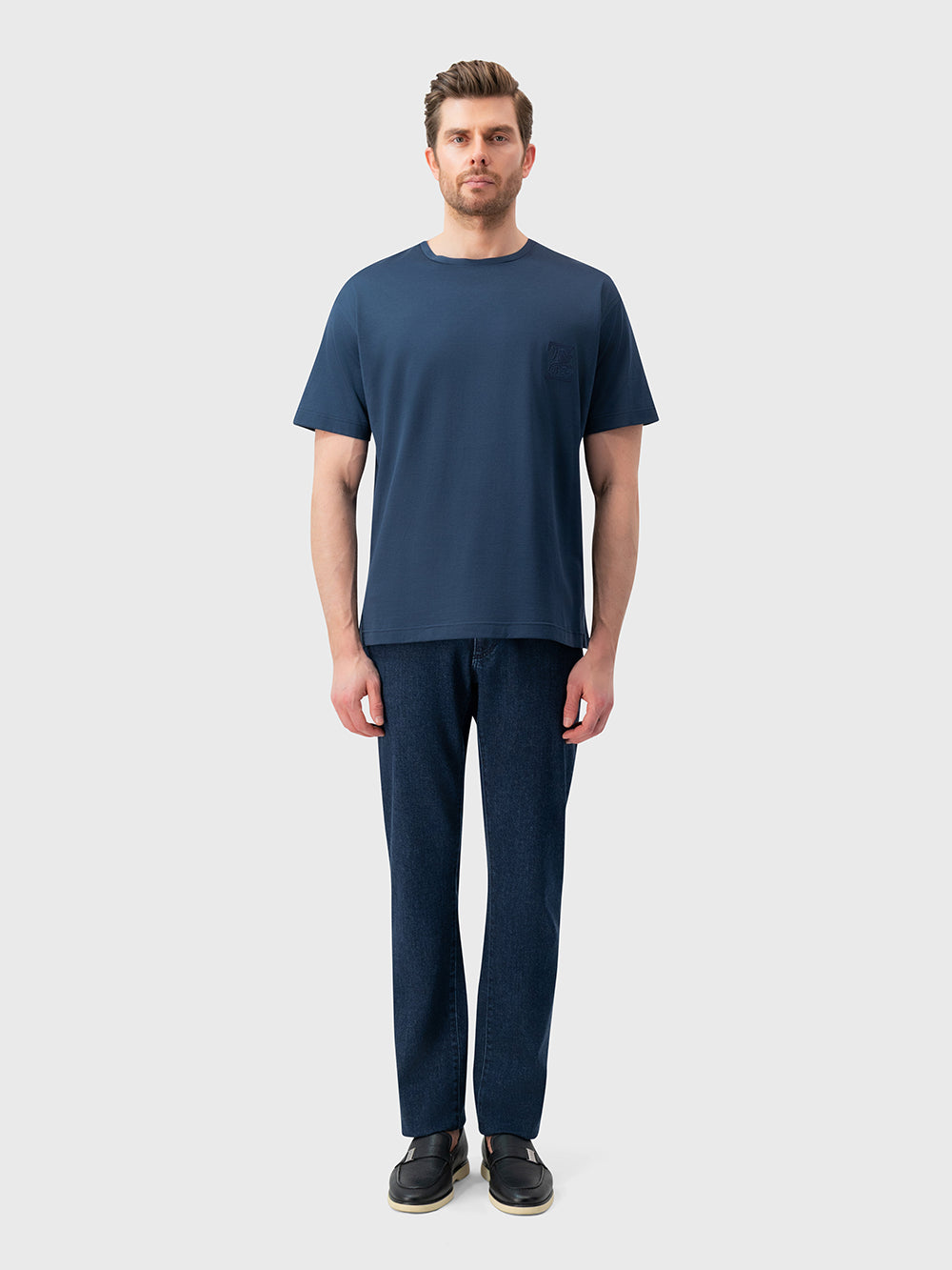 Round Neck T-Shirt with ZILLI Graphic - Dark Navy