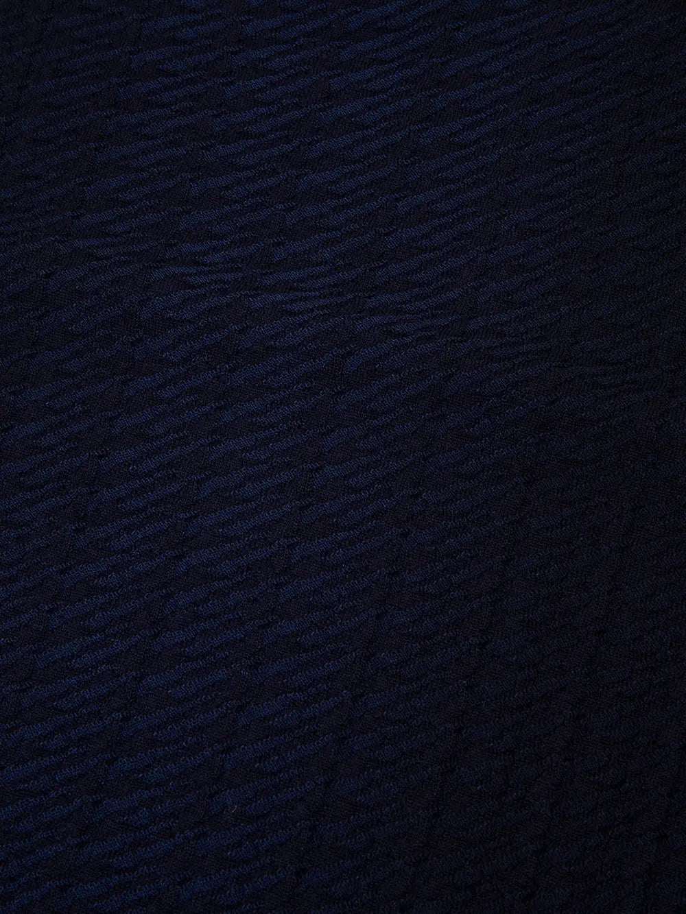 Свитер с круглым вырезом