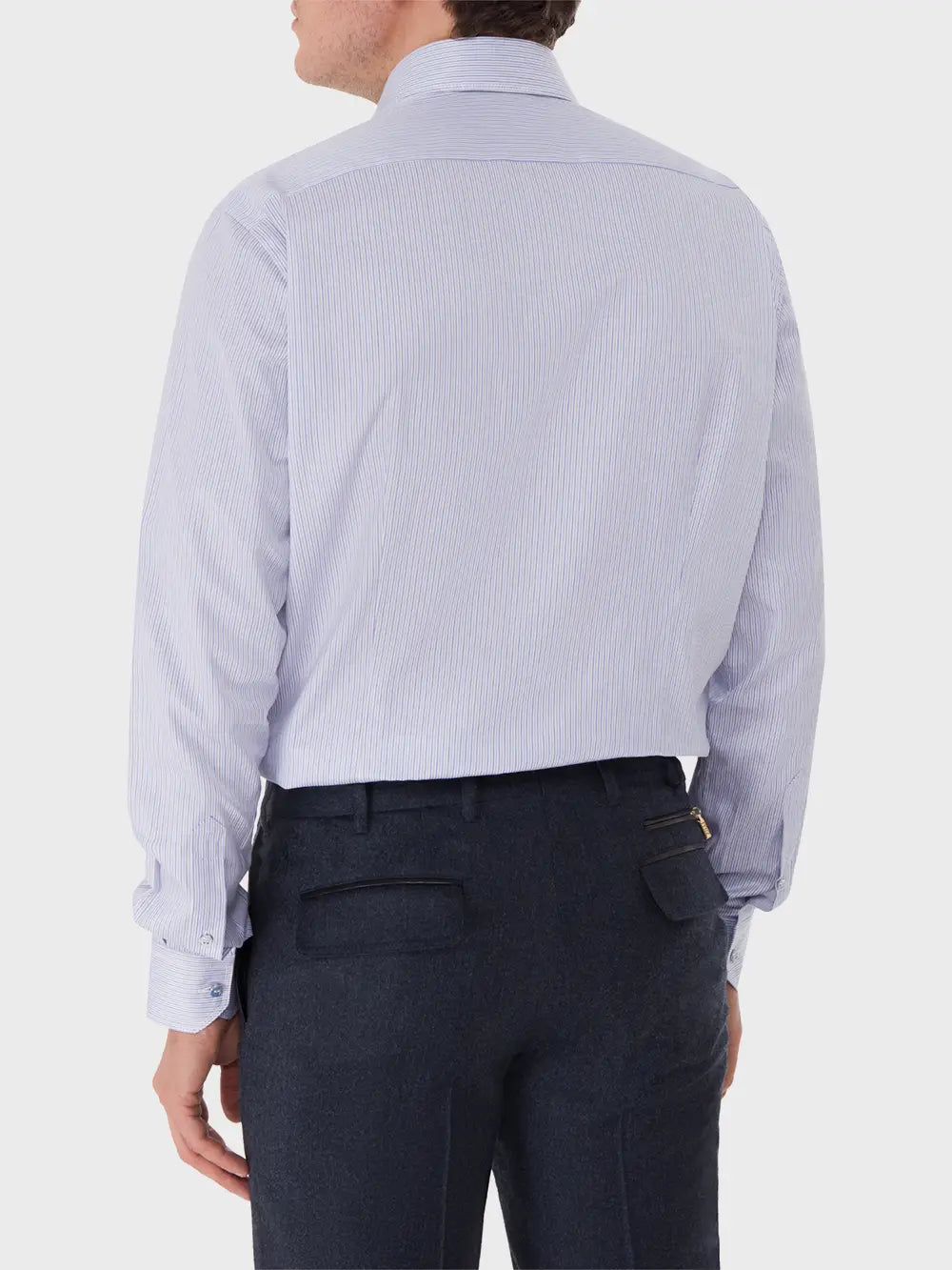 Классическая рубашка с длинными рукавами