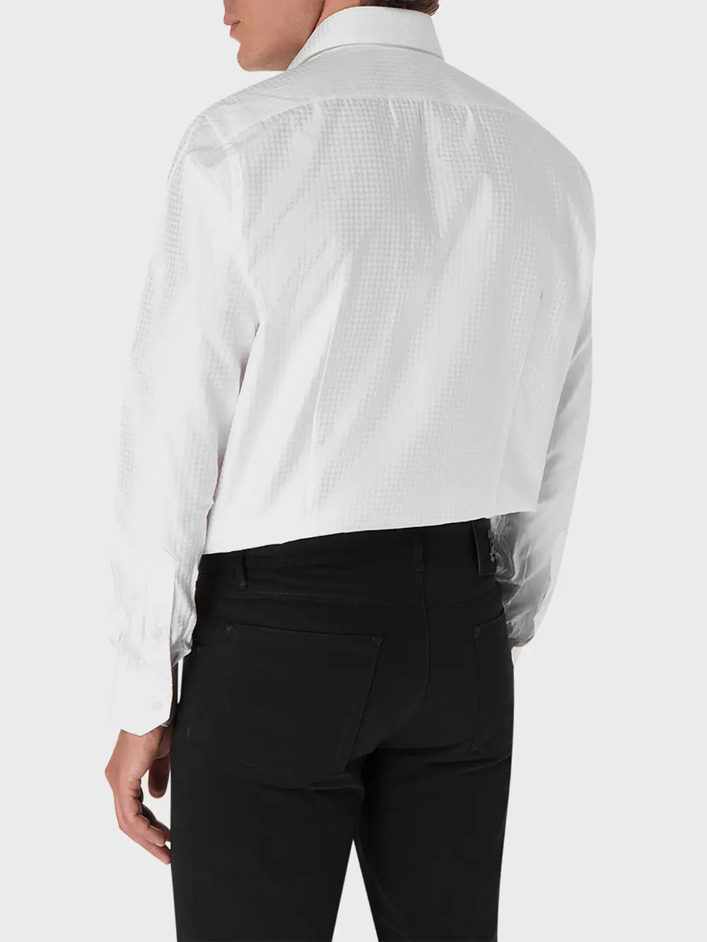 Элегантная рубашка с длинными рукавами