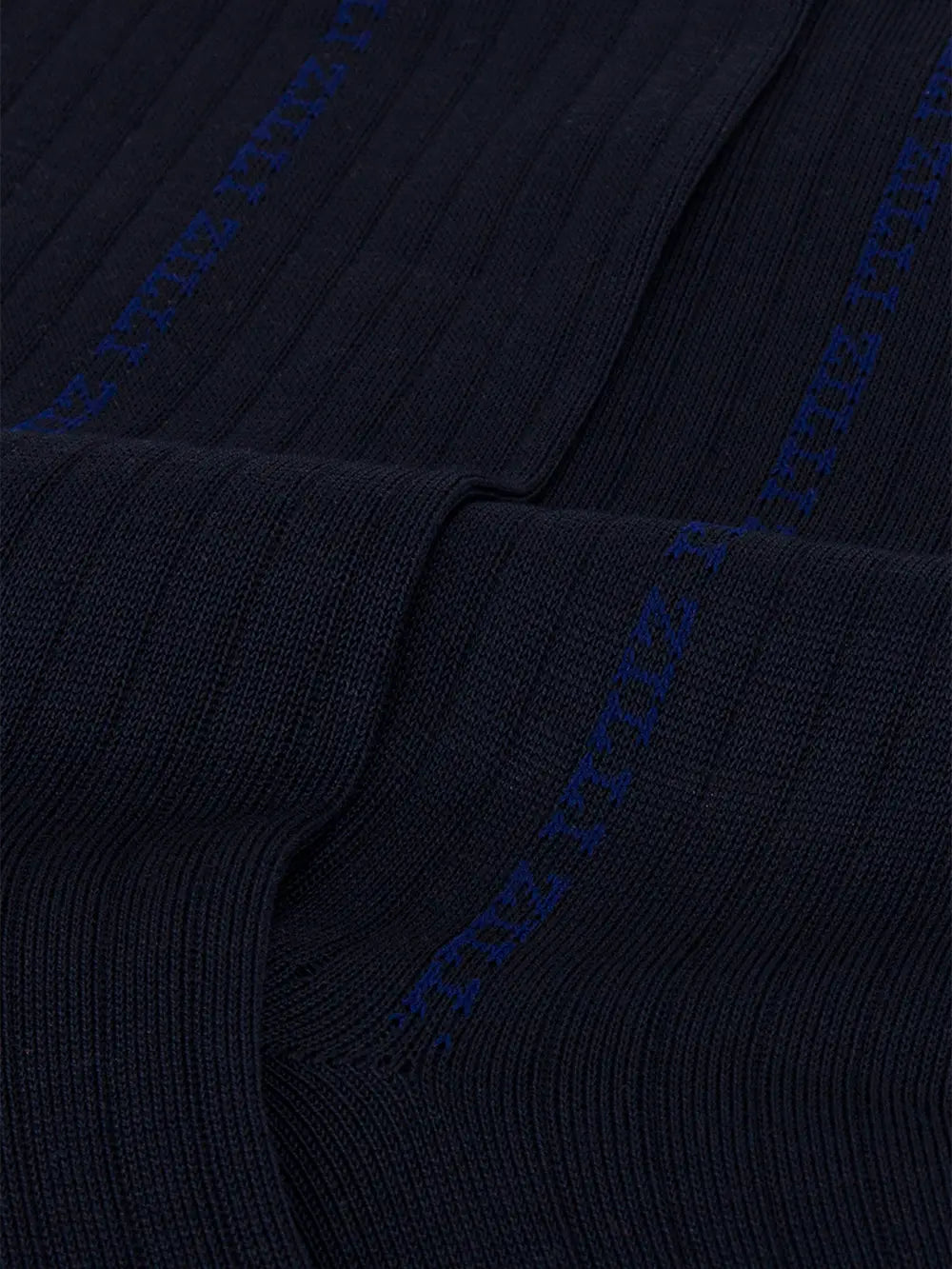 Ребристые носки до середины голени