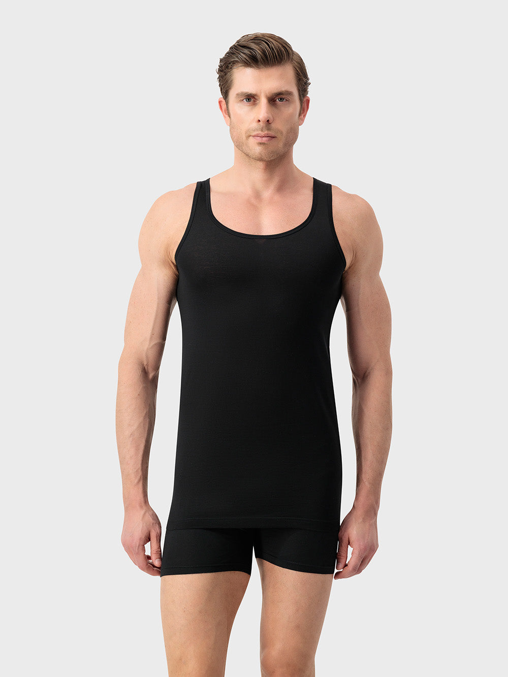 Топ без рукавов