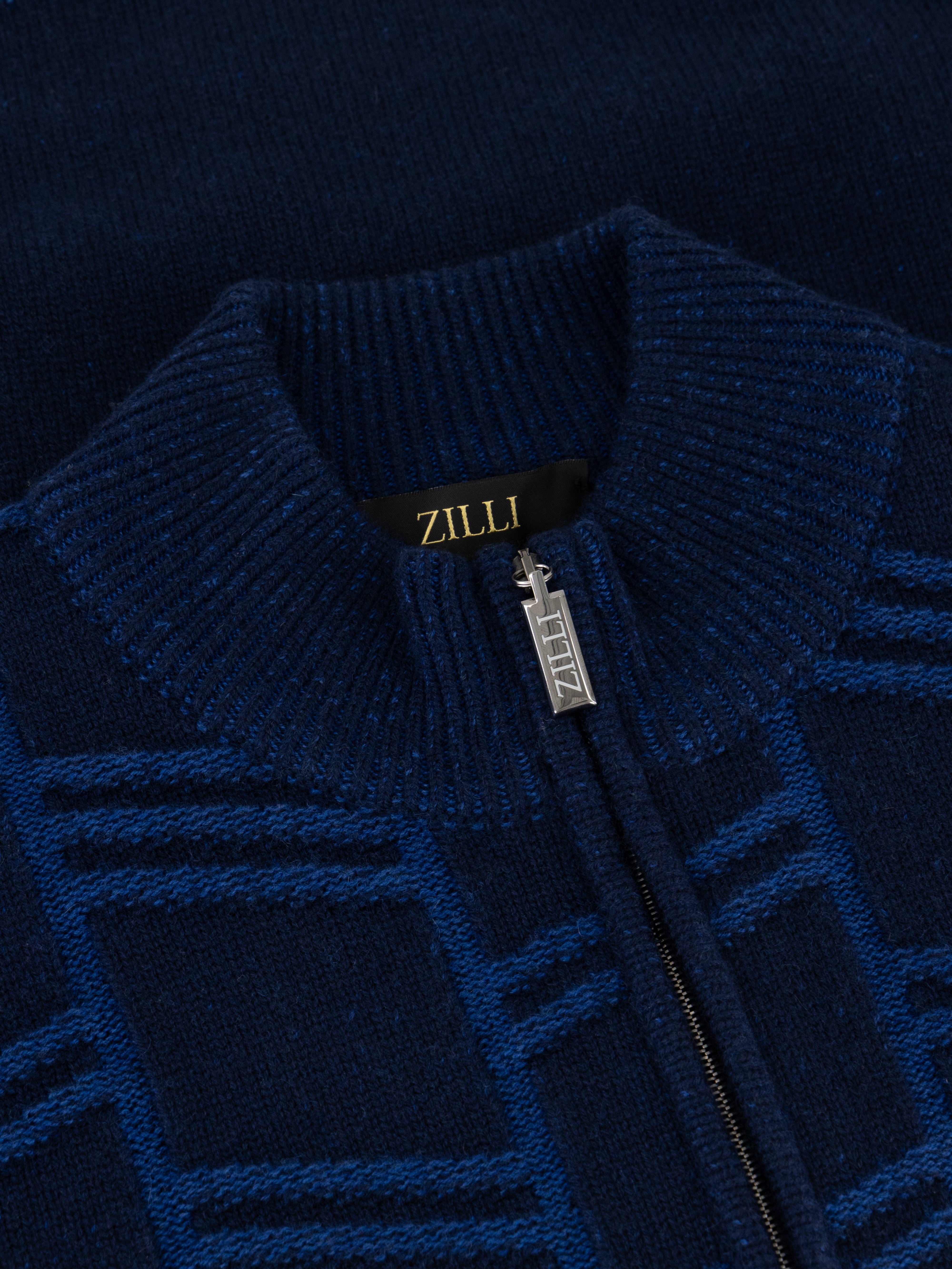 Вязаный трикотаж с геометрическим узором из кашемира и шерсти темно-темноморского цвета