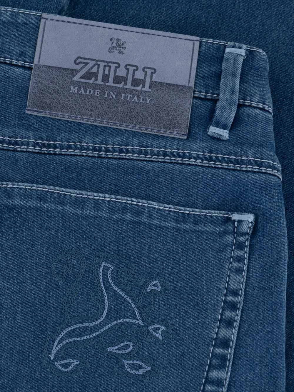 Джинсовые хлопковые брюки Slim Fit "Big Lion" с вышивкой - Синие джинсы