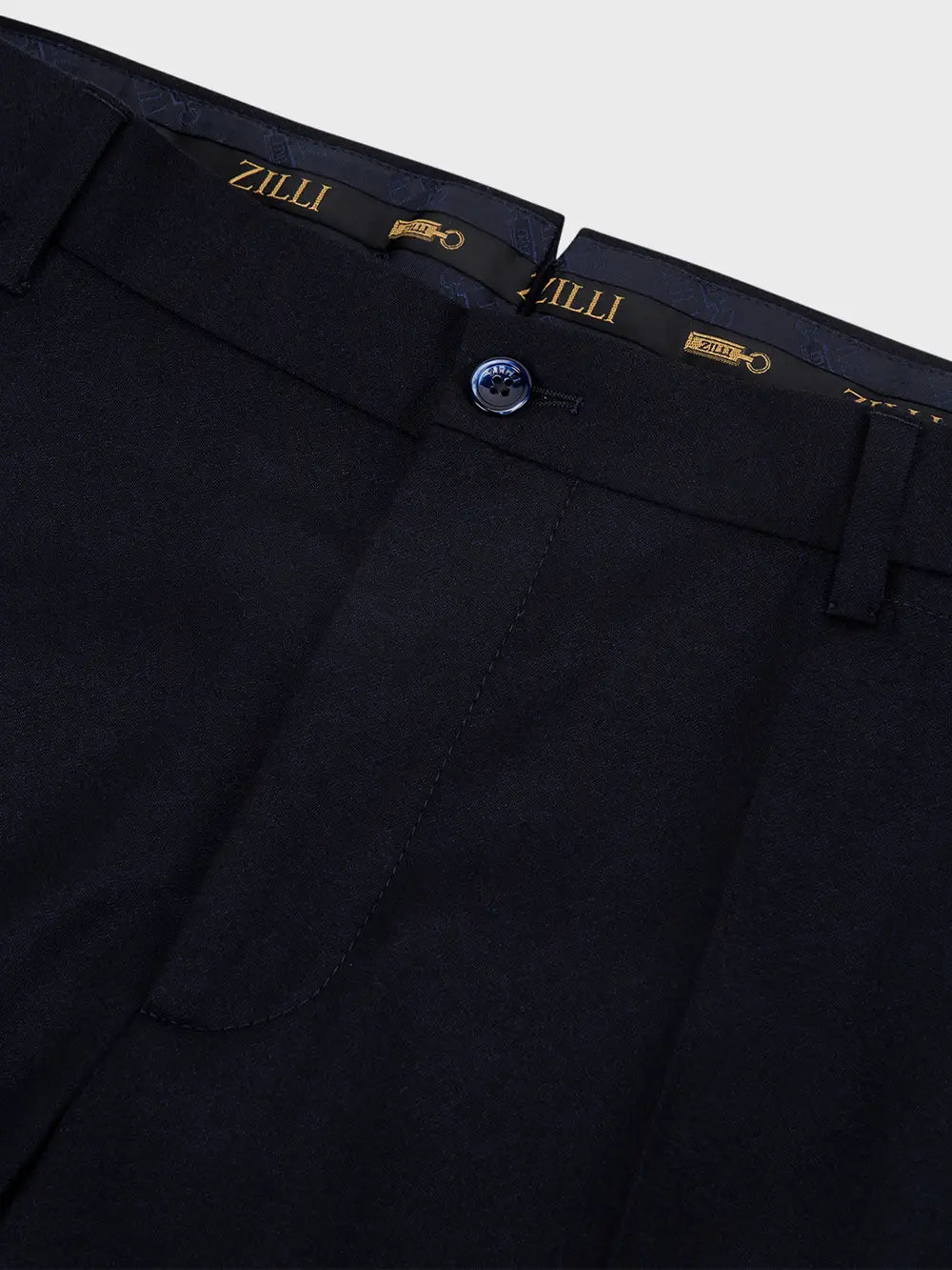 بنطلون من الصوف والفانيلا