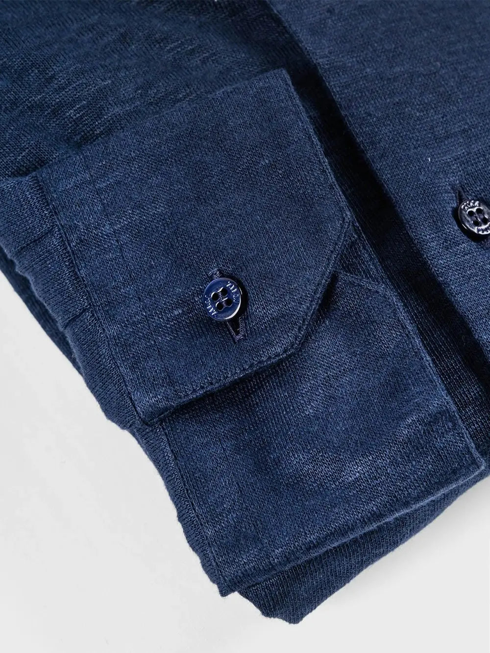 قميص من قماش كتان غير رسمي