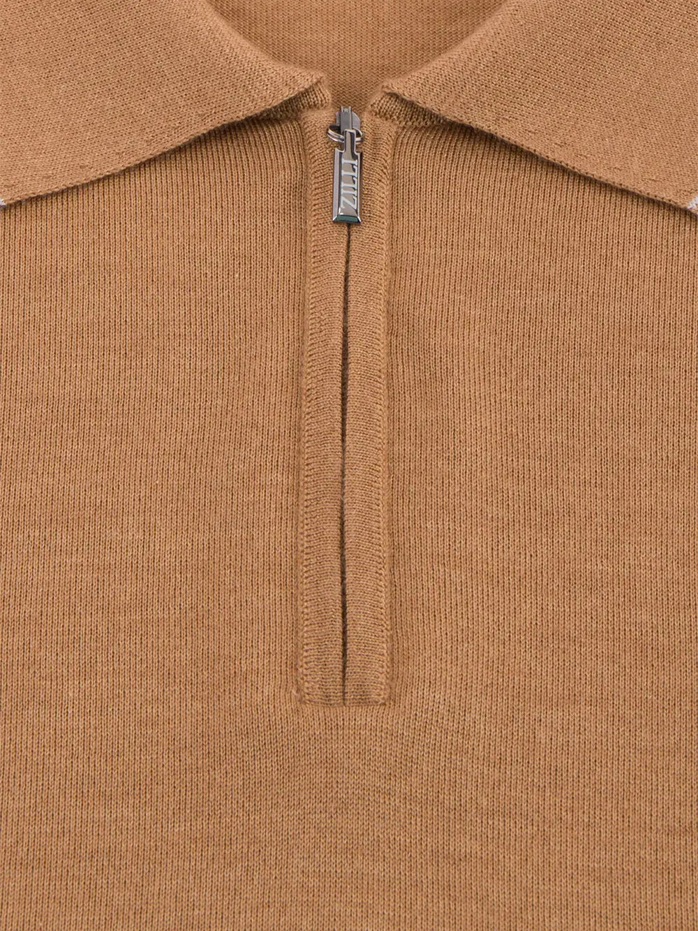 بولو بولو بأكمام طويلة بسحاب مع تطريز ميكرو غريفون