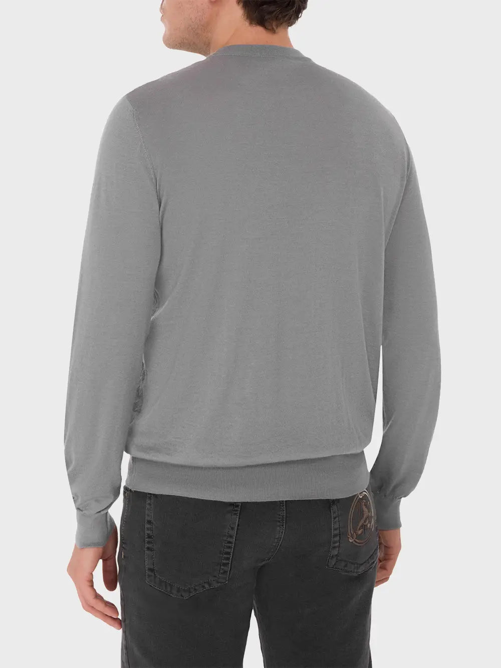 كنزة برقبة مستديرة