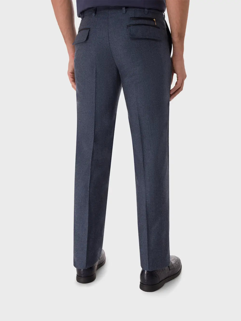 بنطلون بتفاصيل جلدية