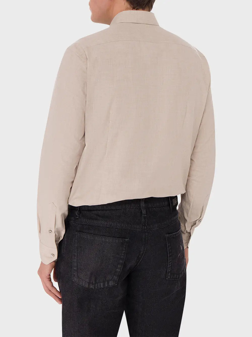 قميص كلاسيكي بأكمام طويلة من القطن والكشمير مع تطريزات من الجريفون الدقيق