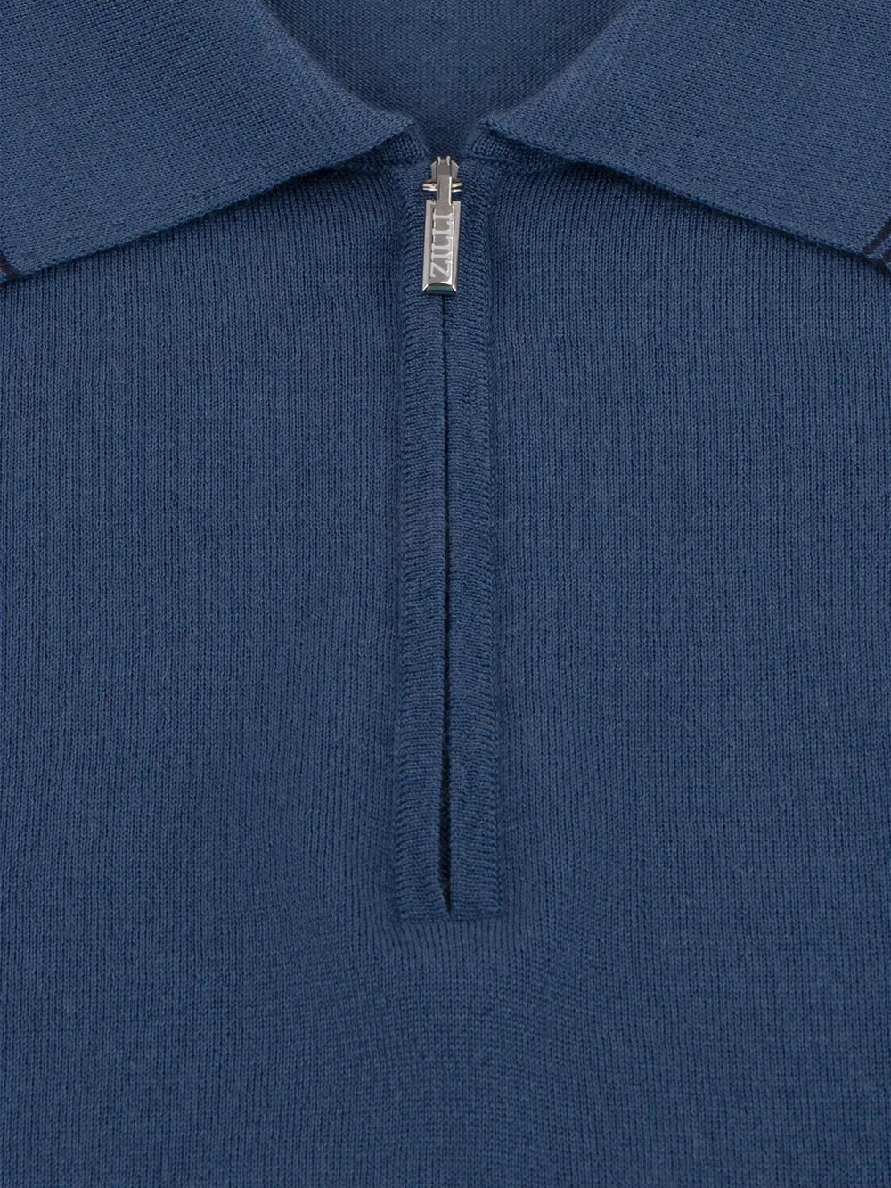 بولو بولو بأكمام طويلة بسحاب مع تطريز ميكرو غريفون