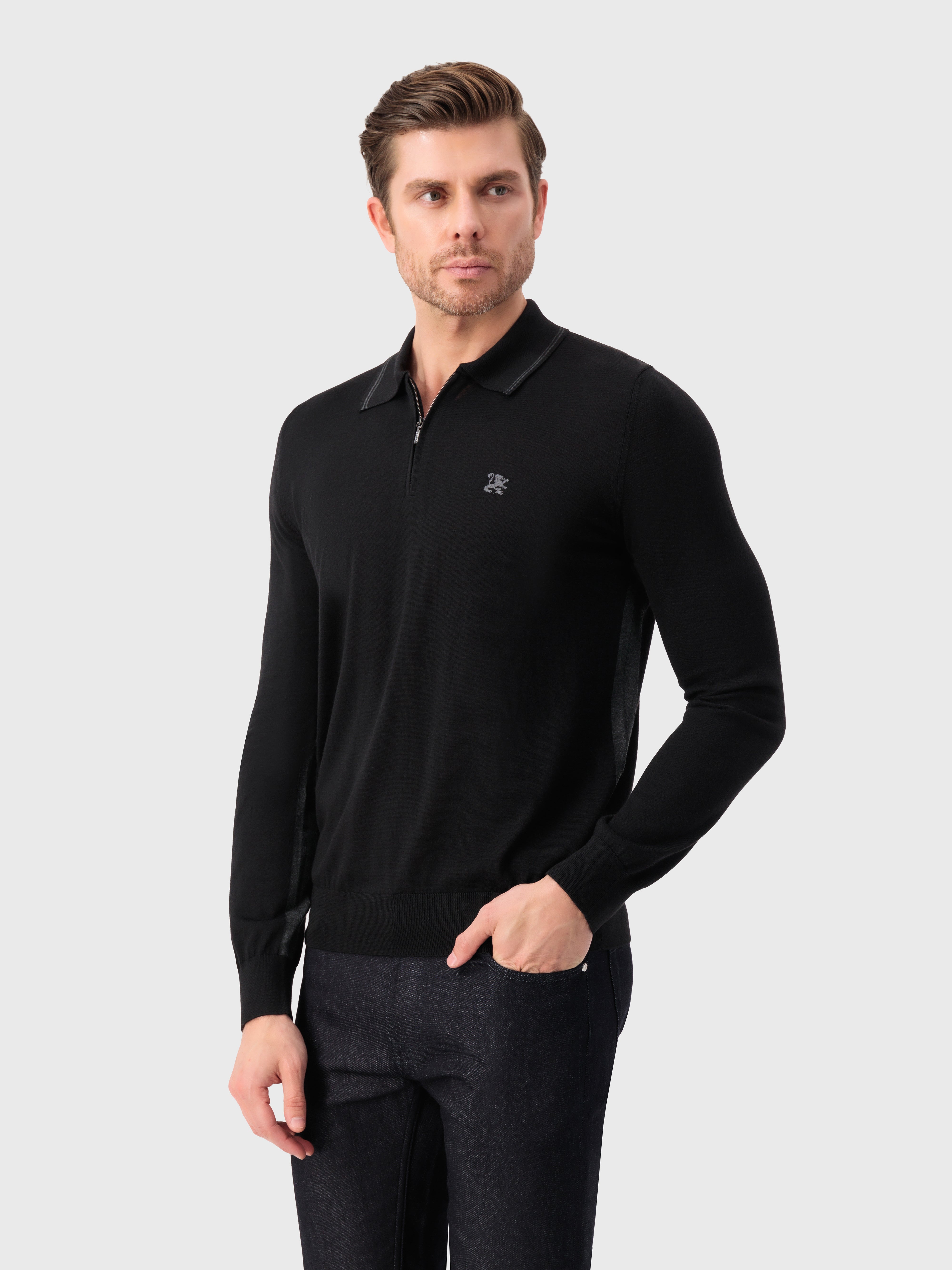 قميص بولو بأكمام طويلة مع تطريز شعار غريفون أسود