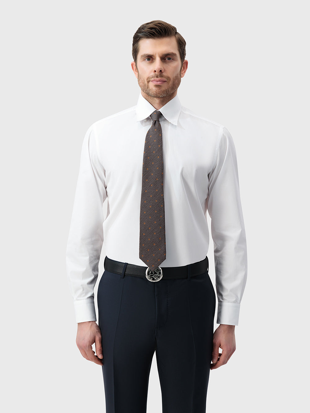 ربطة عنق حريرية بنقشة مربعة وألماس أزرق - شوكولاتة