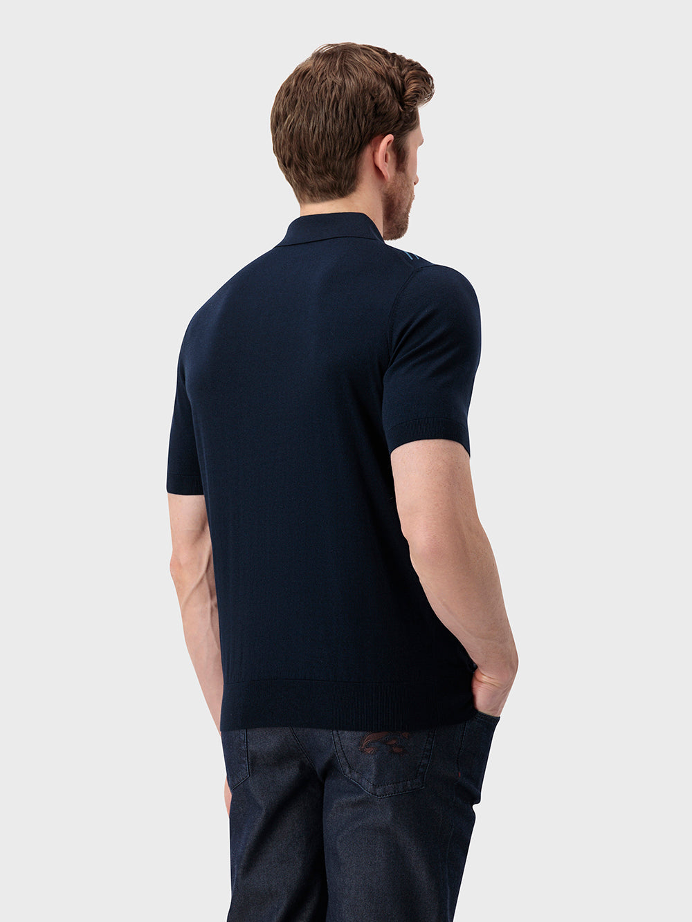 بولو محبوك من الحرير والقطن بنقوش هندسية - أزرق كحلي