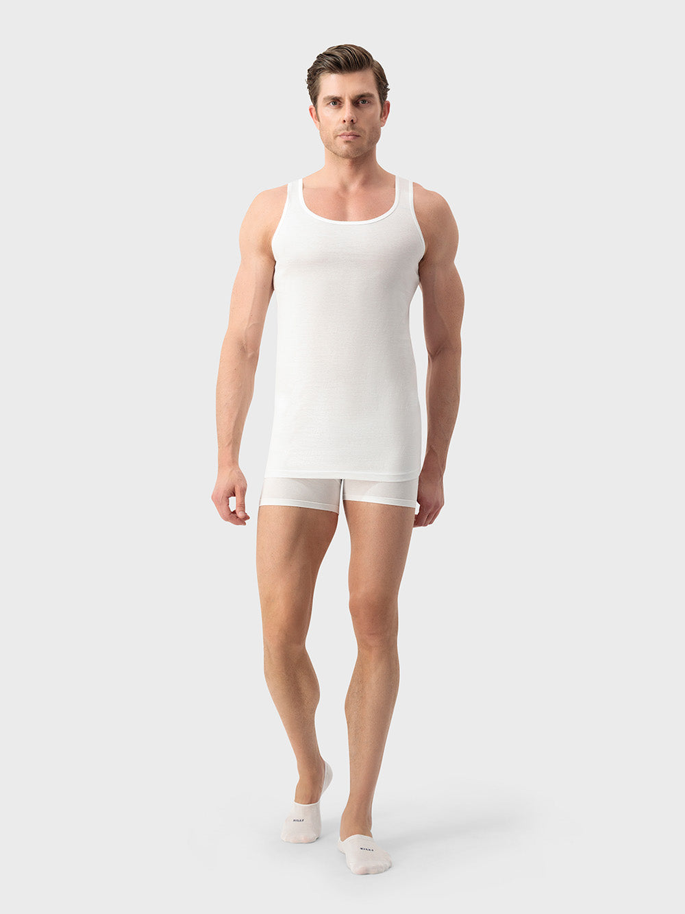 قميص بدون أكمام من القطن الأساسي