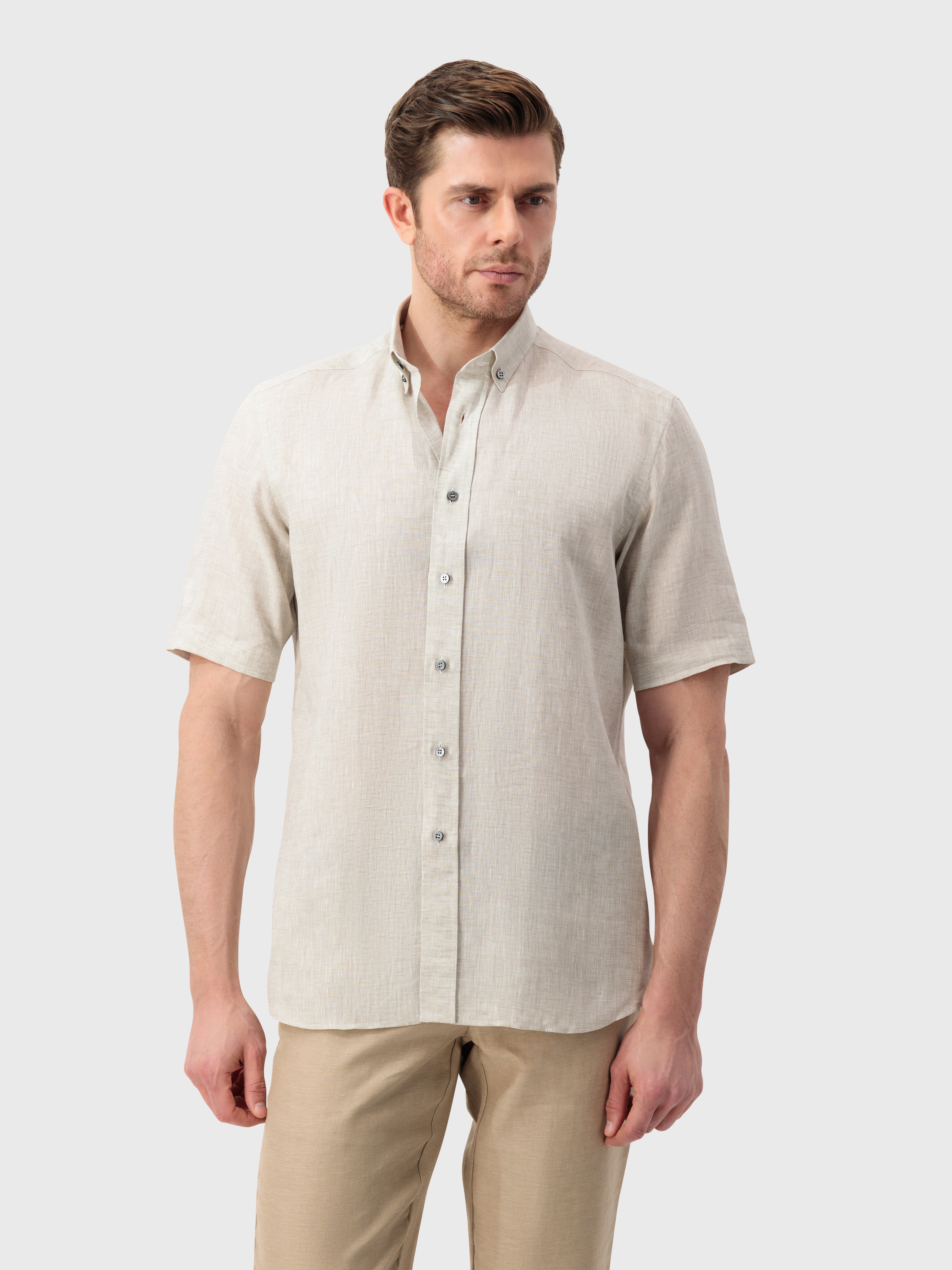 قميص من الكتان - باهت اللون الباهت