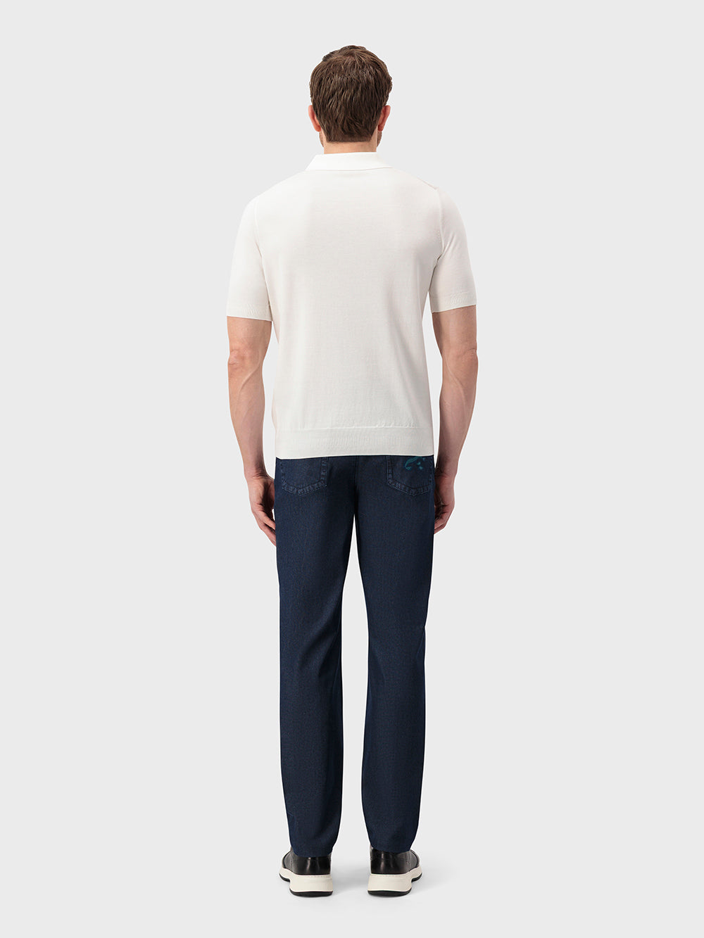 بولو بولو "مستطيل" من الحرير والقطن المحبوك بتفاصيل التمساح - أبيض طبيعي