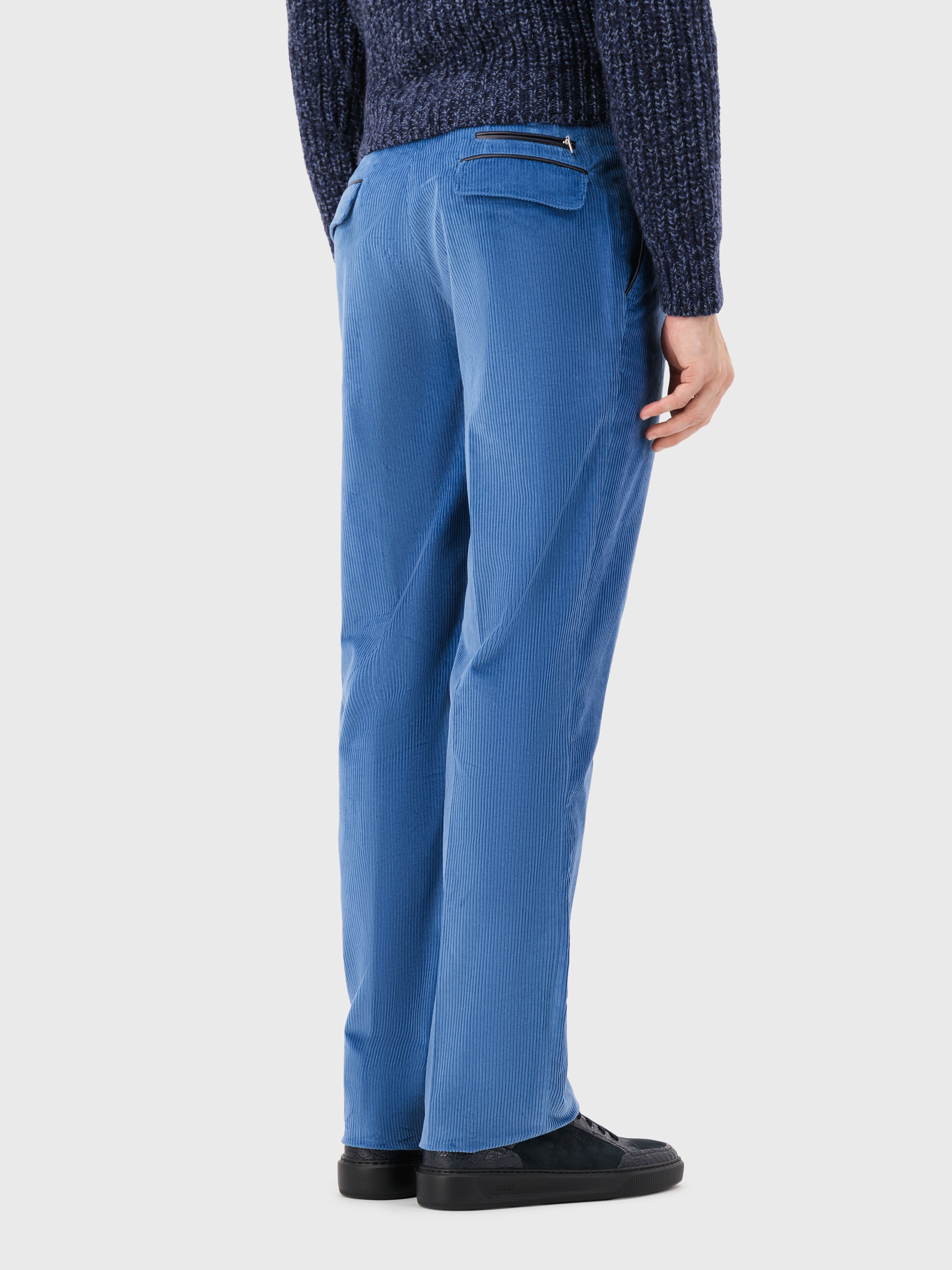 بنطلون قطني قصير أزرق فاتح