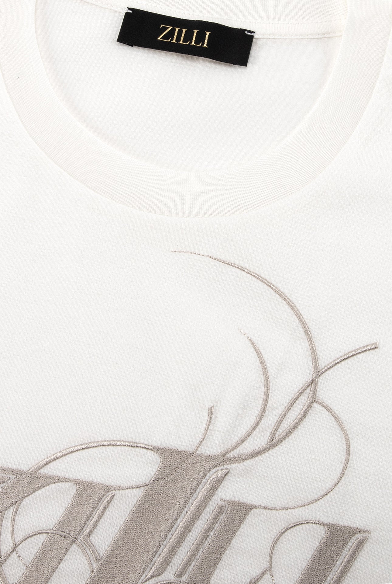 تي شيرت بحروف زيللي منمقة