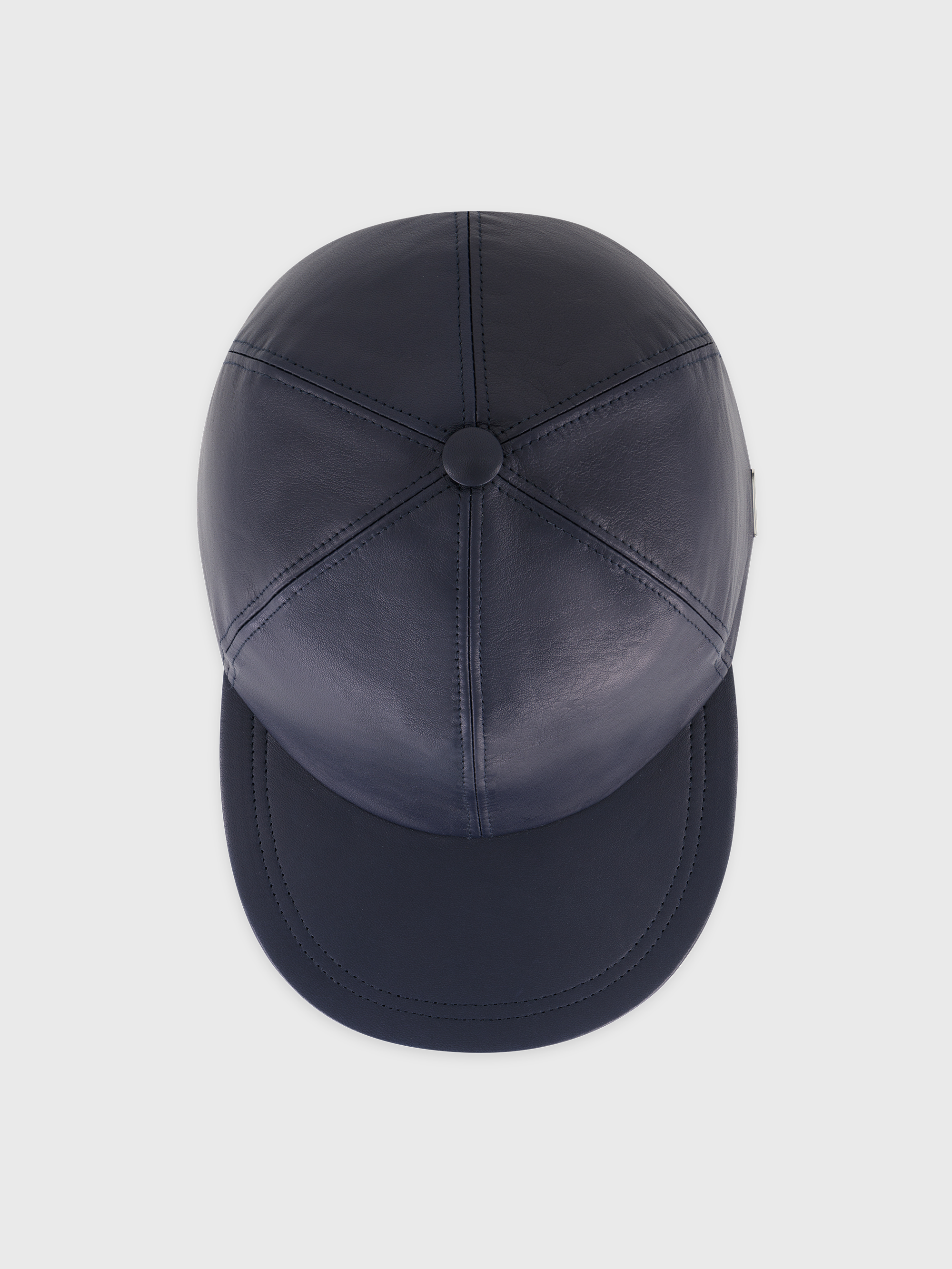 قبعة بيسبول من جلد الخروف